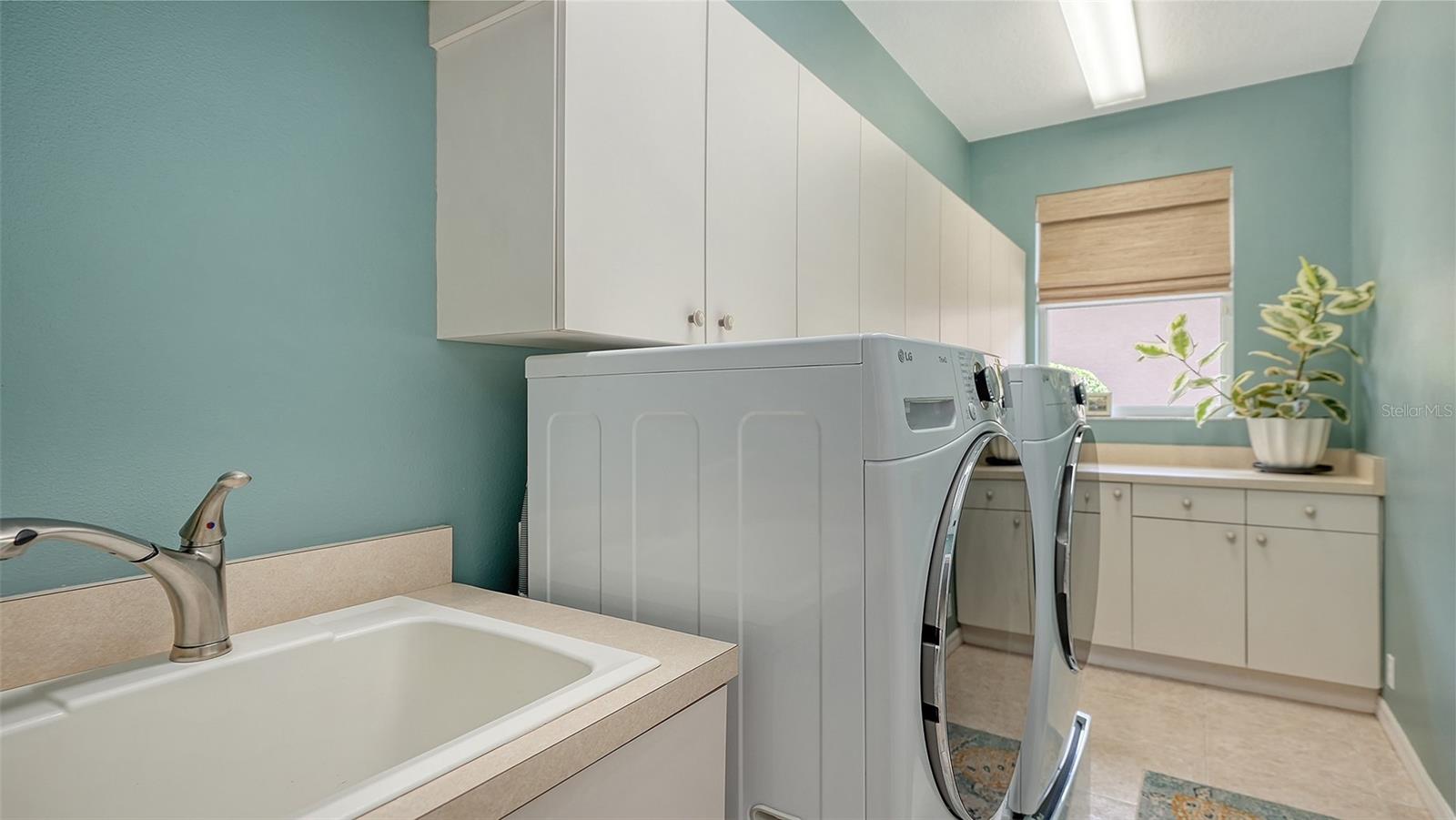 4823 CARRINGTON CIR, SARASOTA, FL, 34243