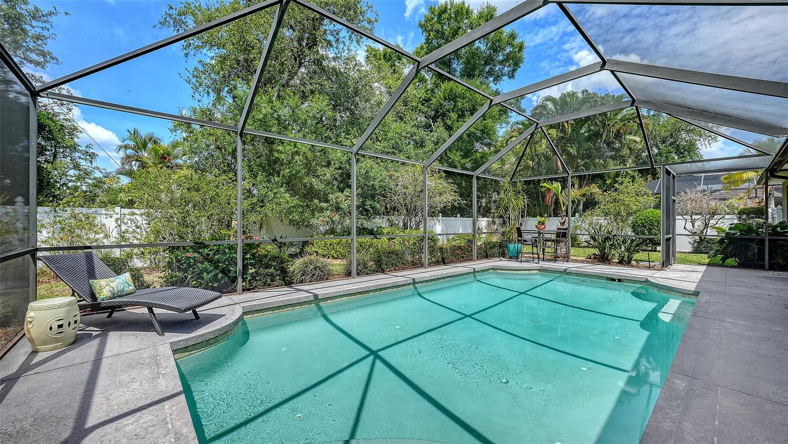 4823 CARRINGTON CIR, SARASOTA, FL, 34243