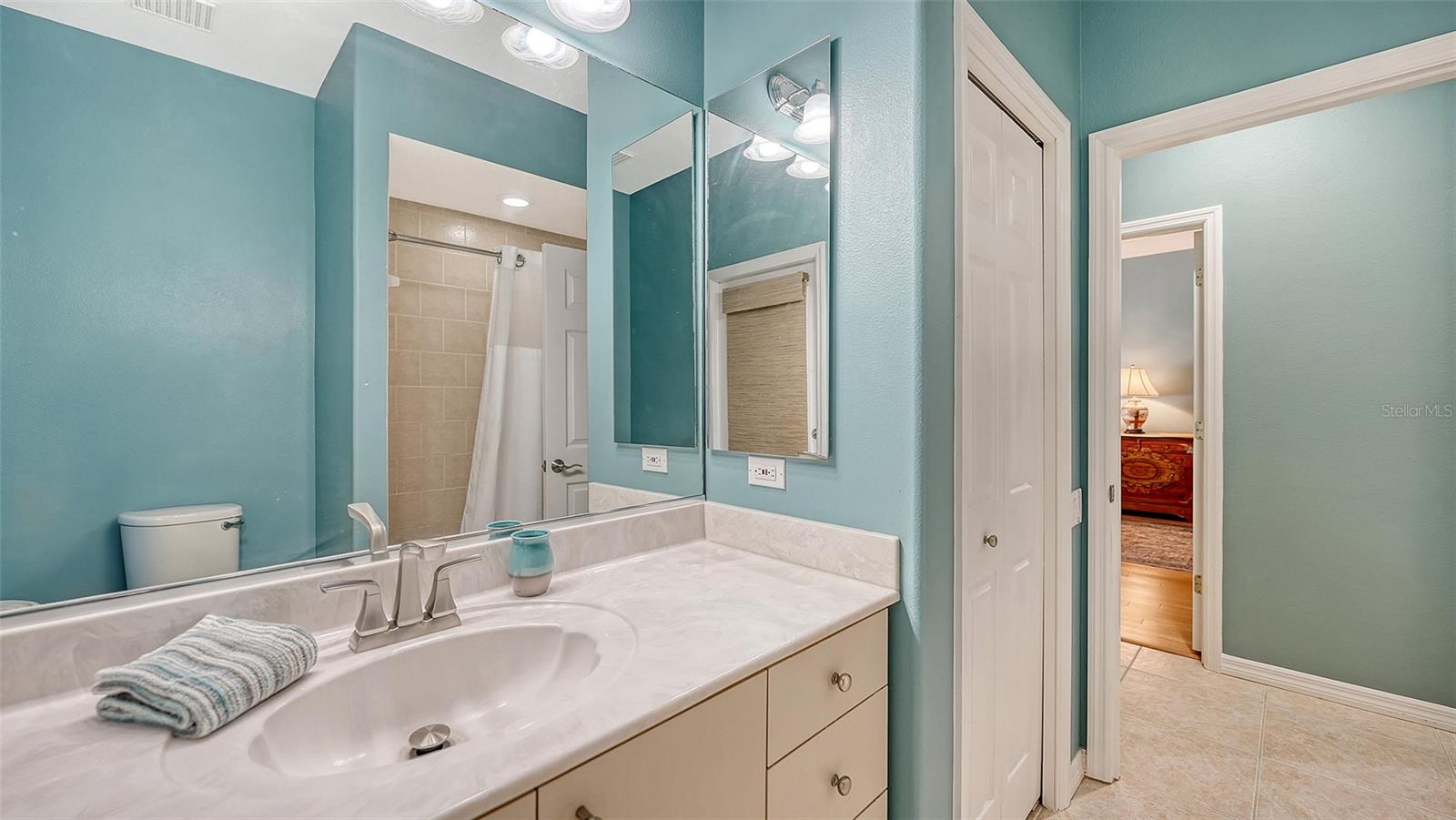 4823 CARRINGTON CIR, SARASOTA, FL, 34243