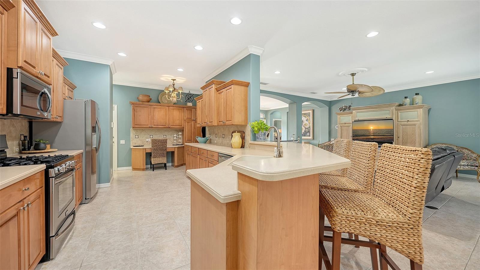 4823 CARRINGTON CIR, SARASOTA, FL, 34243