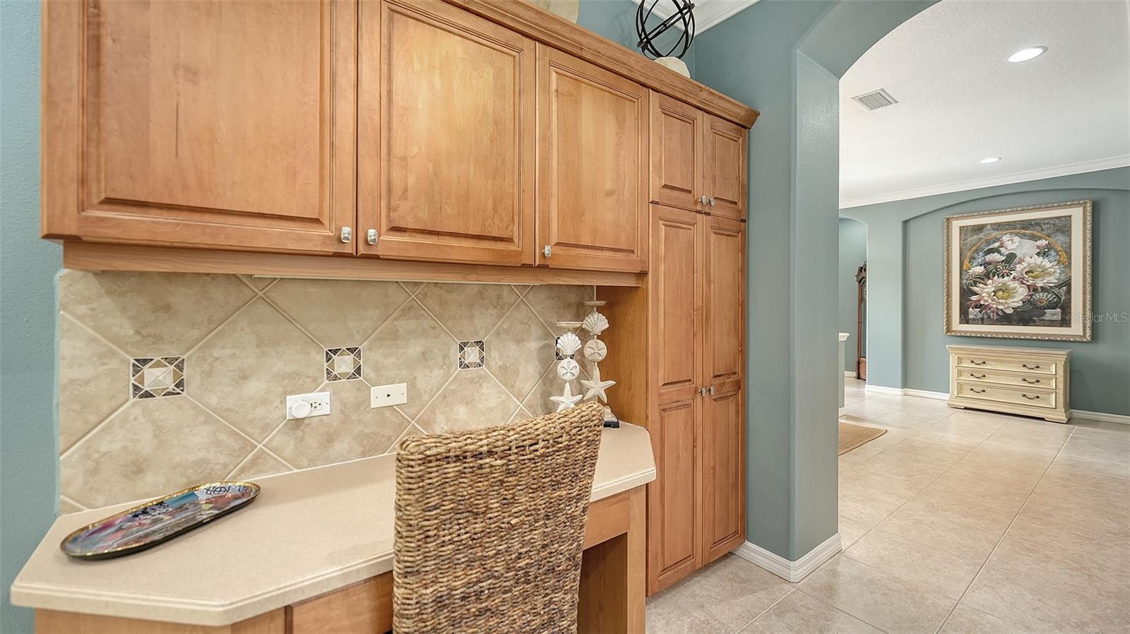 4823 CARRINGTON CIR, SARASOTA, FL, 34243