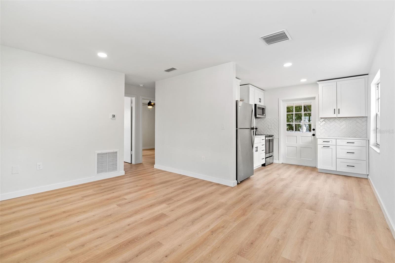 1028 BASS BLVD, DUNEDIN, FL, 34698