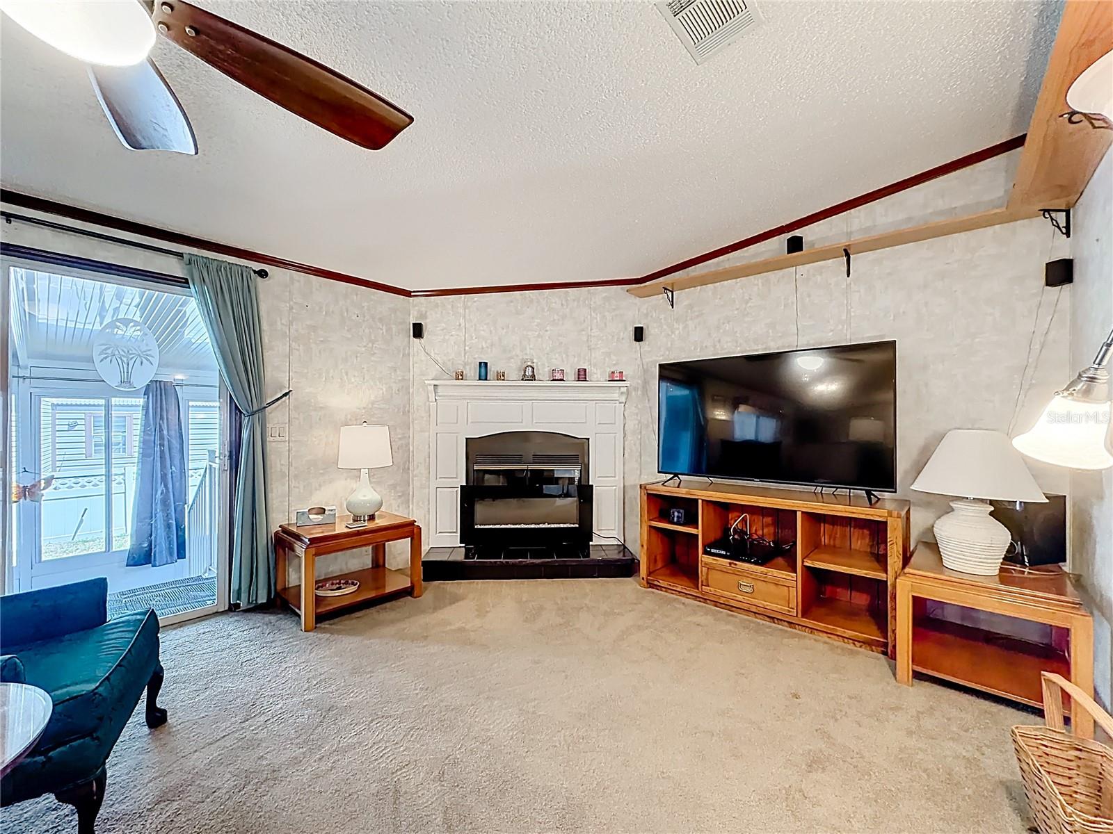 1658 ELKHART CIR, TAVARES, FL, 32778