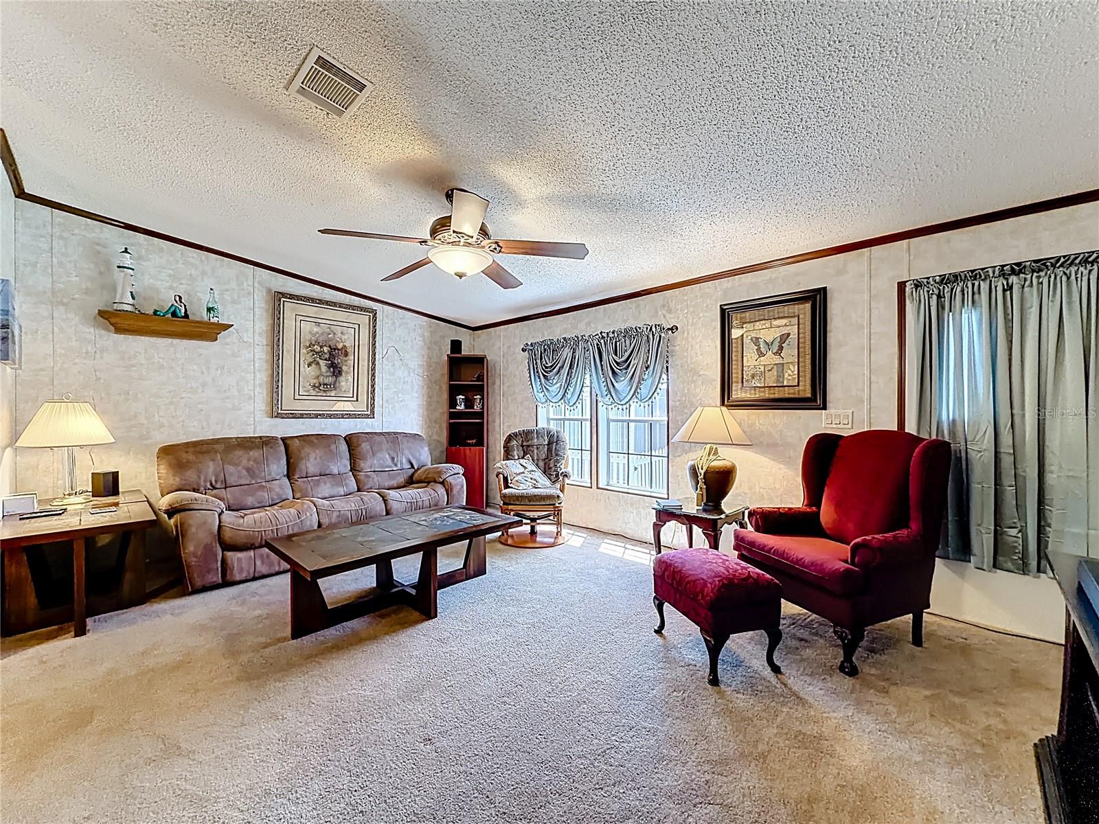 1658 ELKHART CIR, TAVARES, FL, 32778