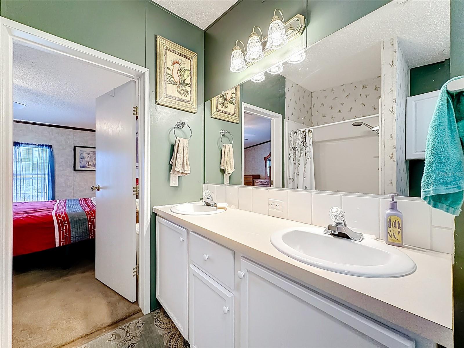 1658 ELKHART CIR, TAVARES, FL, 32778