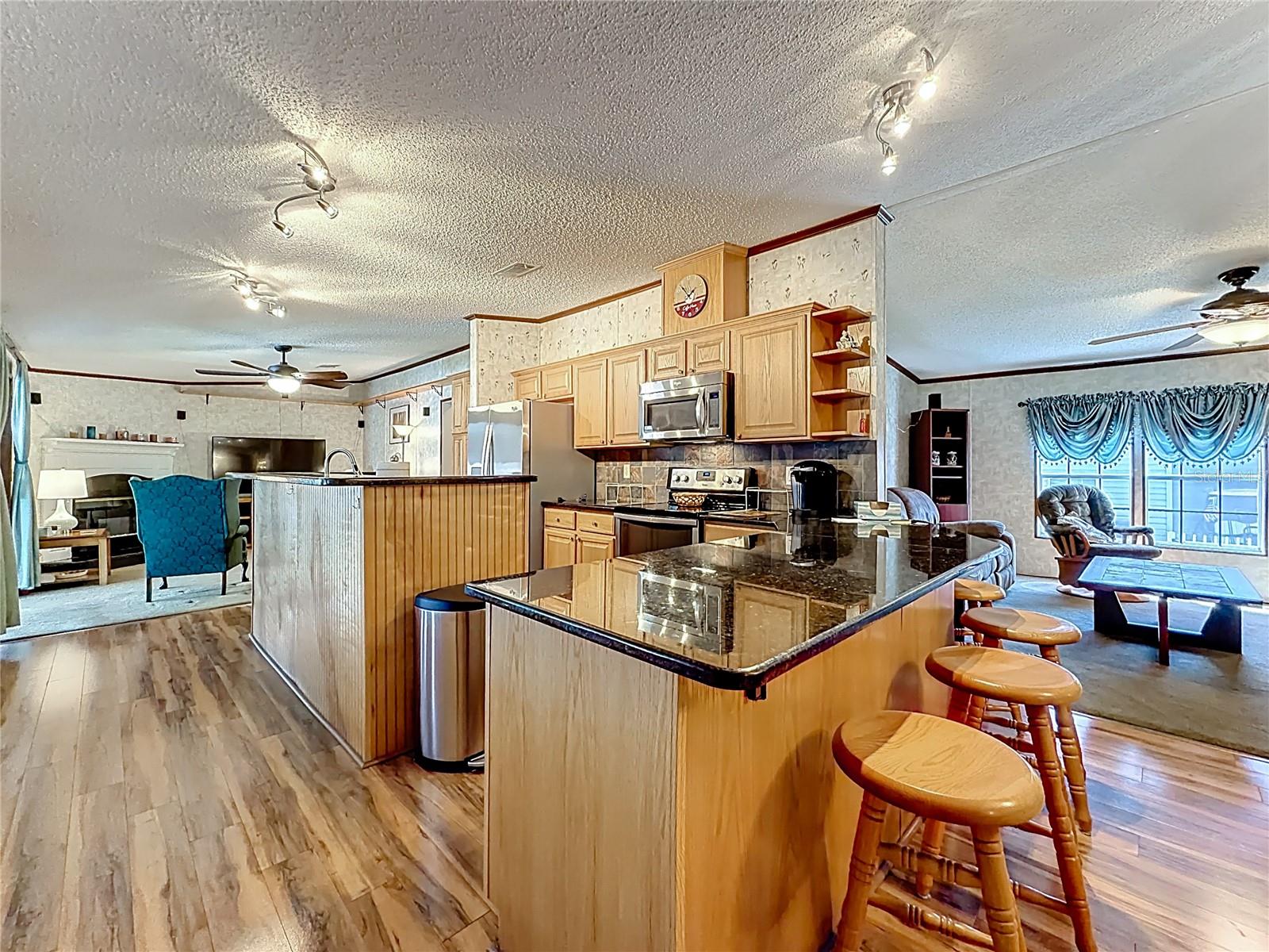 1658 ELKHART CIR, TAVARES, FL, 32778