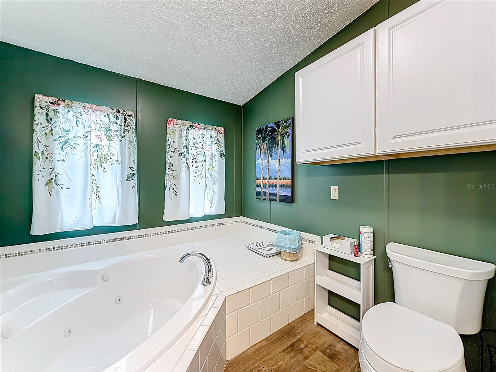 1658 ELKHART CIR, TAVARES, FL, 32778