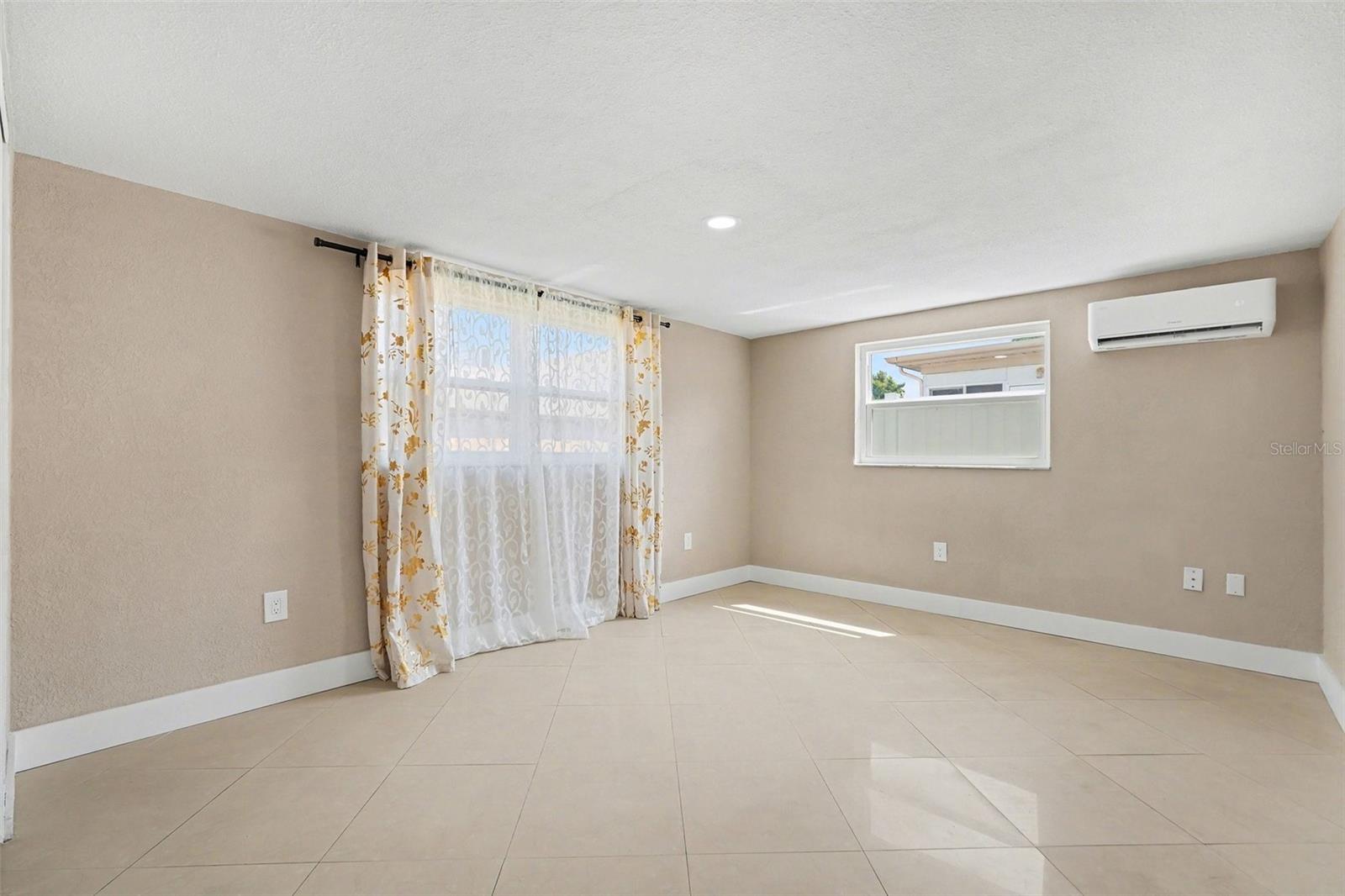 5813 CHAPMAN DR, NEW PORT RICHEY, FL, 34652