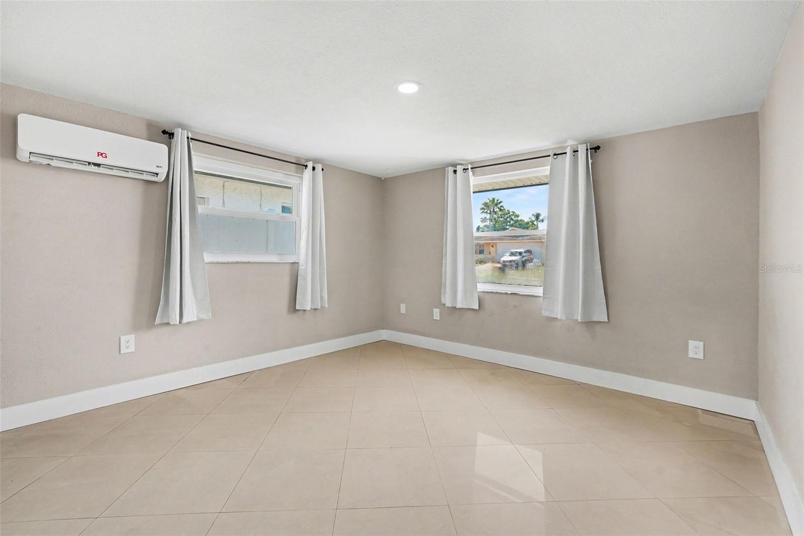 5813 CHAPMAN DR, NEW PORT RICHEY, FL, 34652
