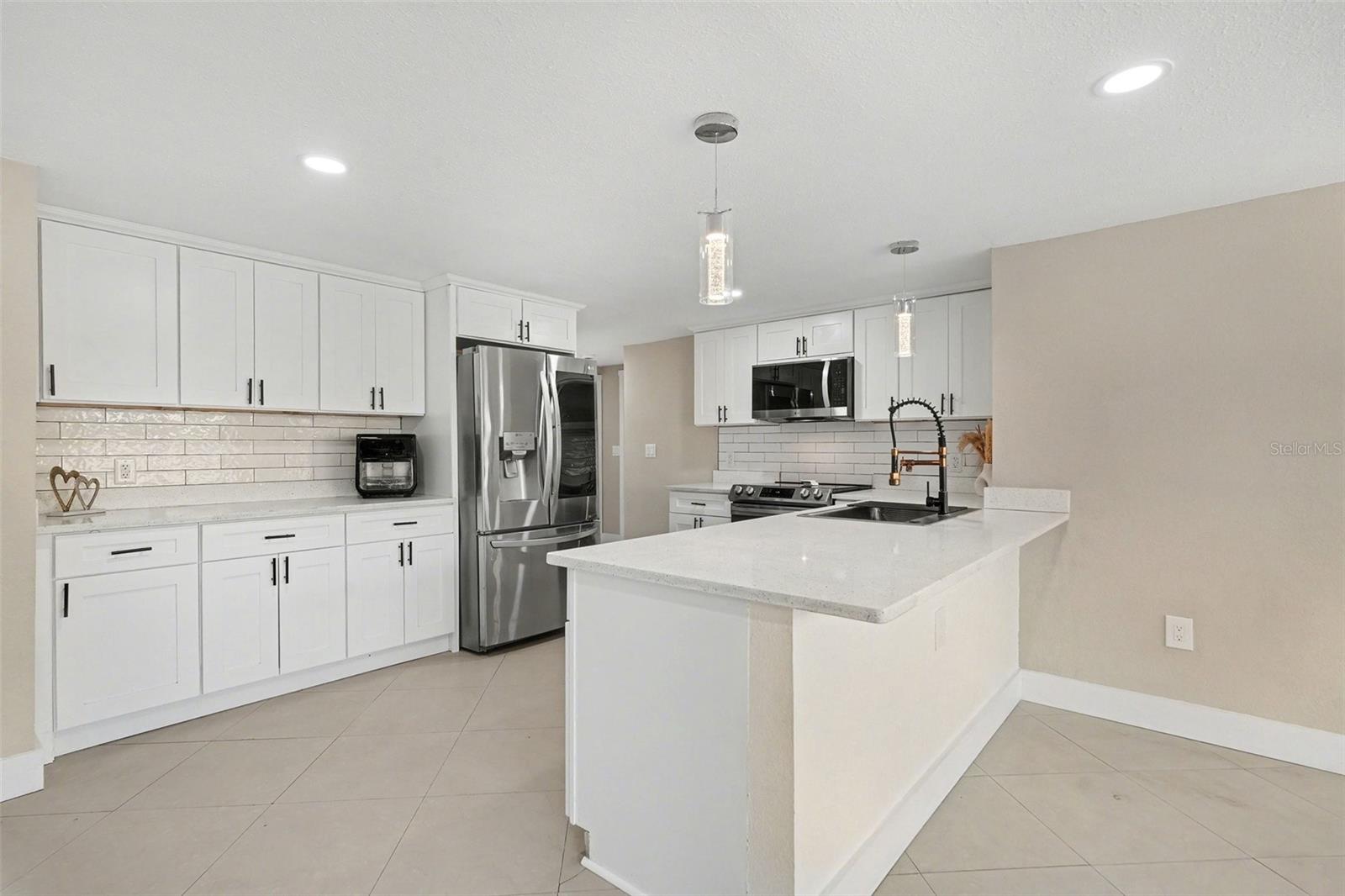 5813 CHAPMAN DR, NEW PORT RICHEY, FL, 34652