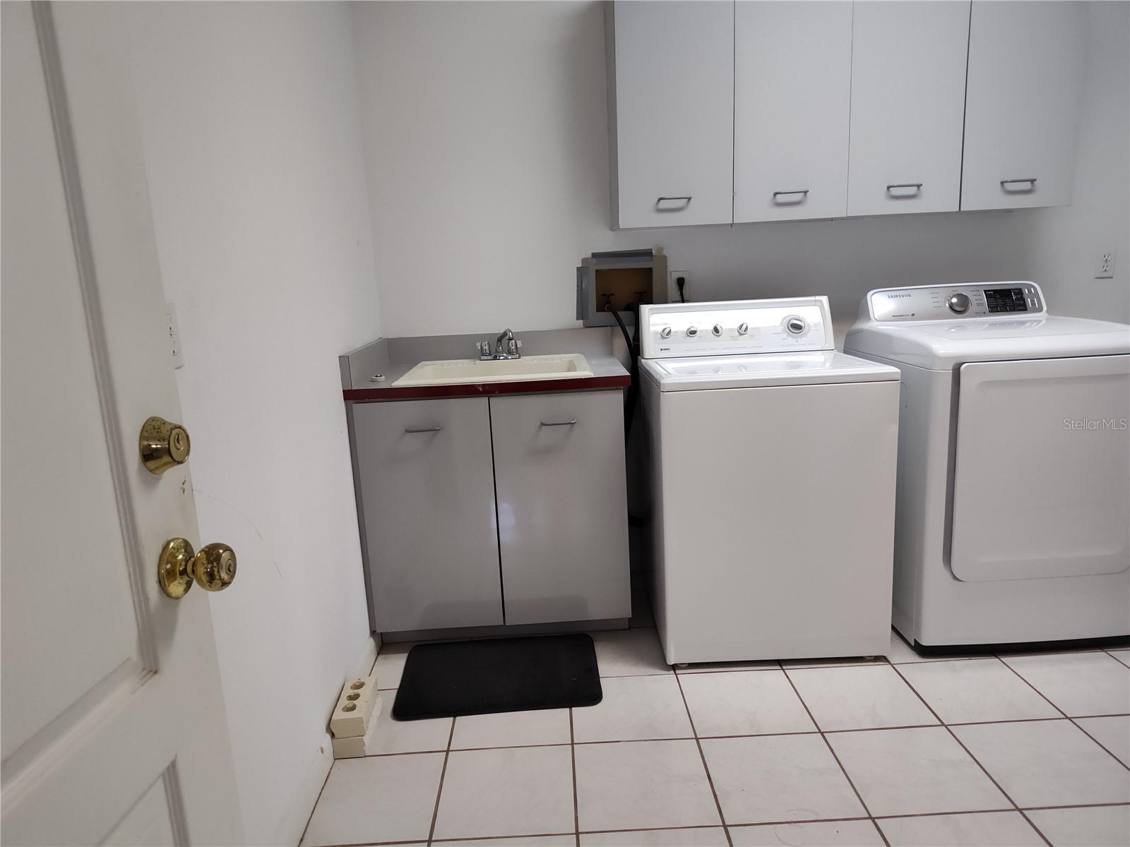 828 SAWGRASS LN, NEW SMYRNA BEACH, FL, 32168