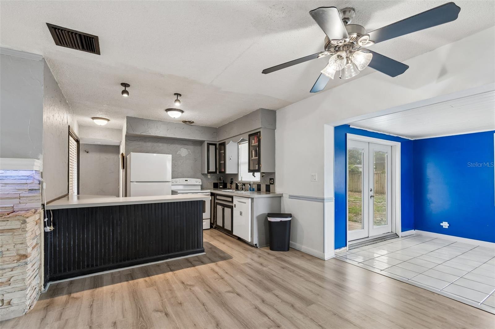 704 BROOKSIDE DR, CLEARWATER, FL, 33764
