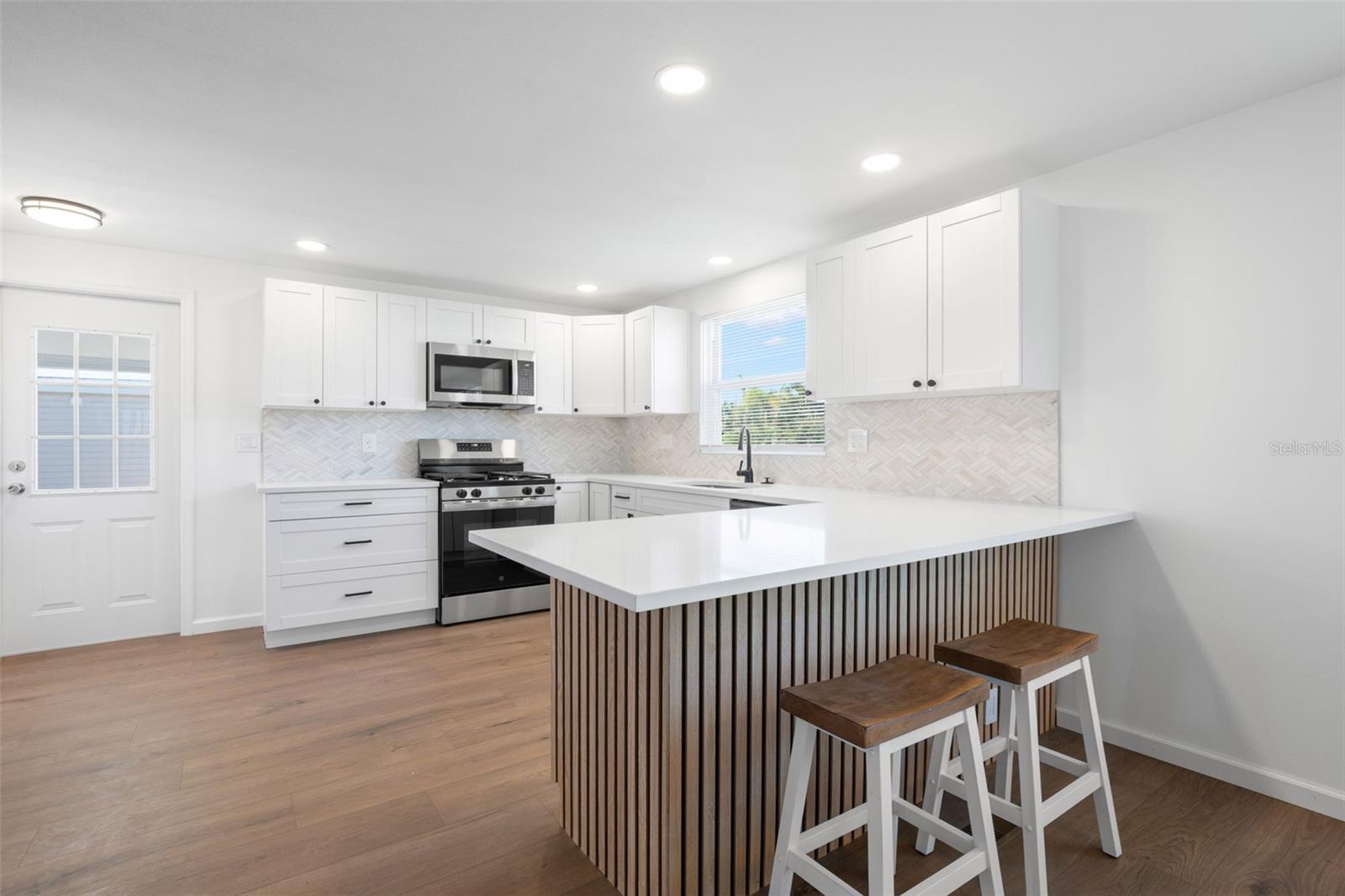 7271 MOUNT ARLINGTON DR NE #430, ST PETERSBURG, FL, 33702