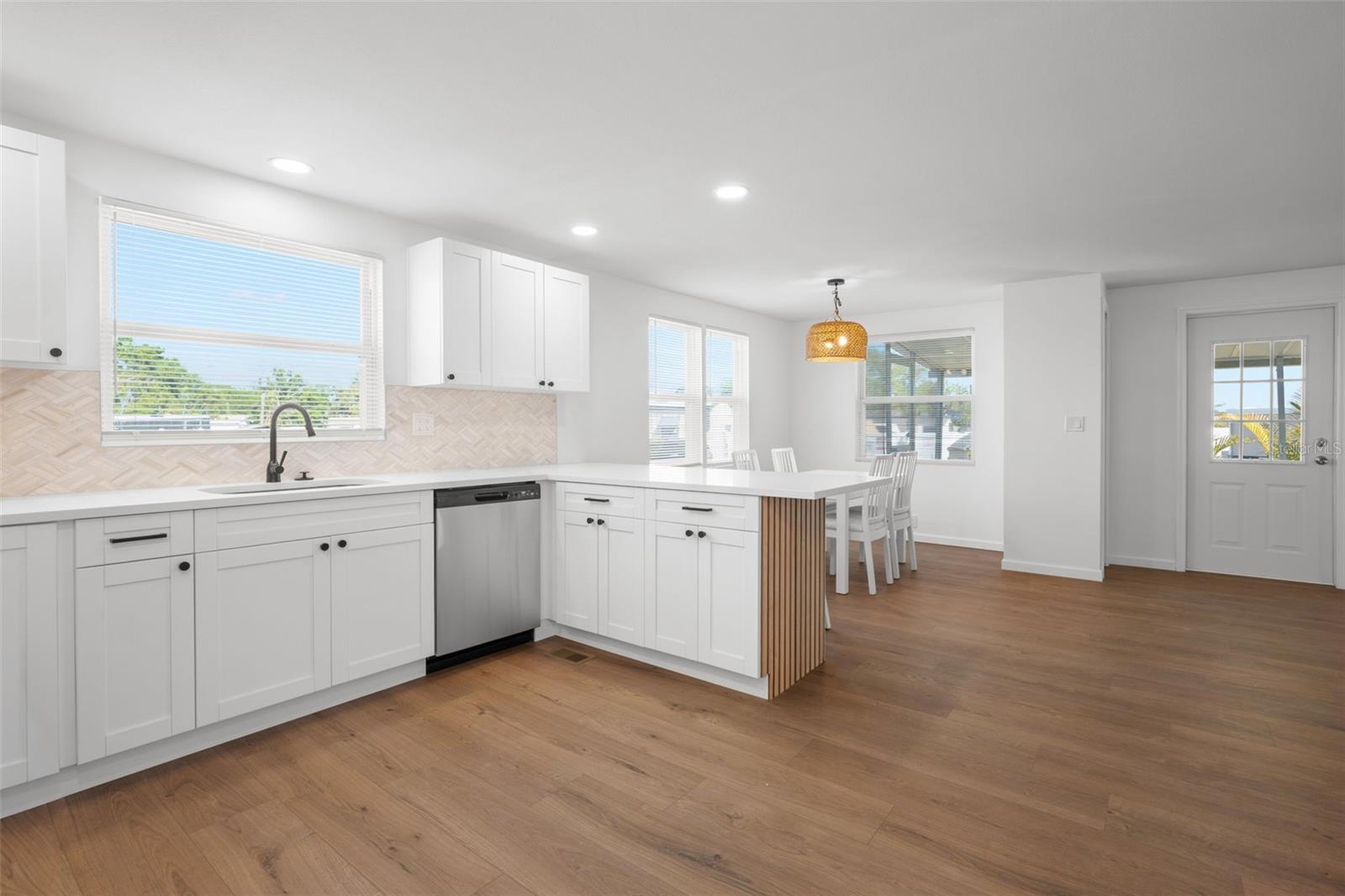 7271 MOUNT ARLINGTON DR NE #430, ST PETERSBURG, FL, 33702