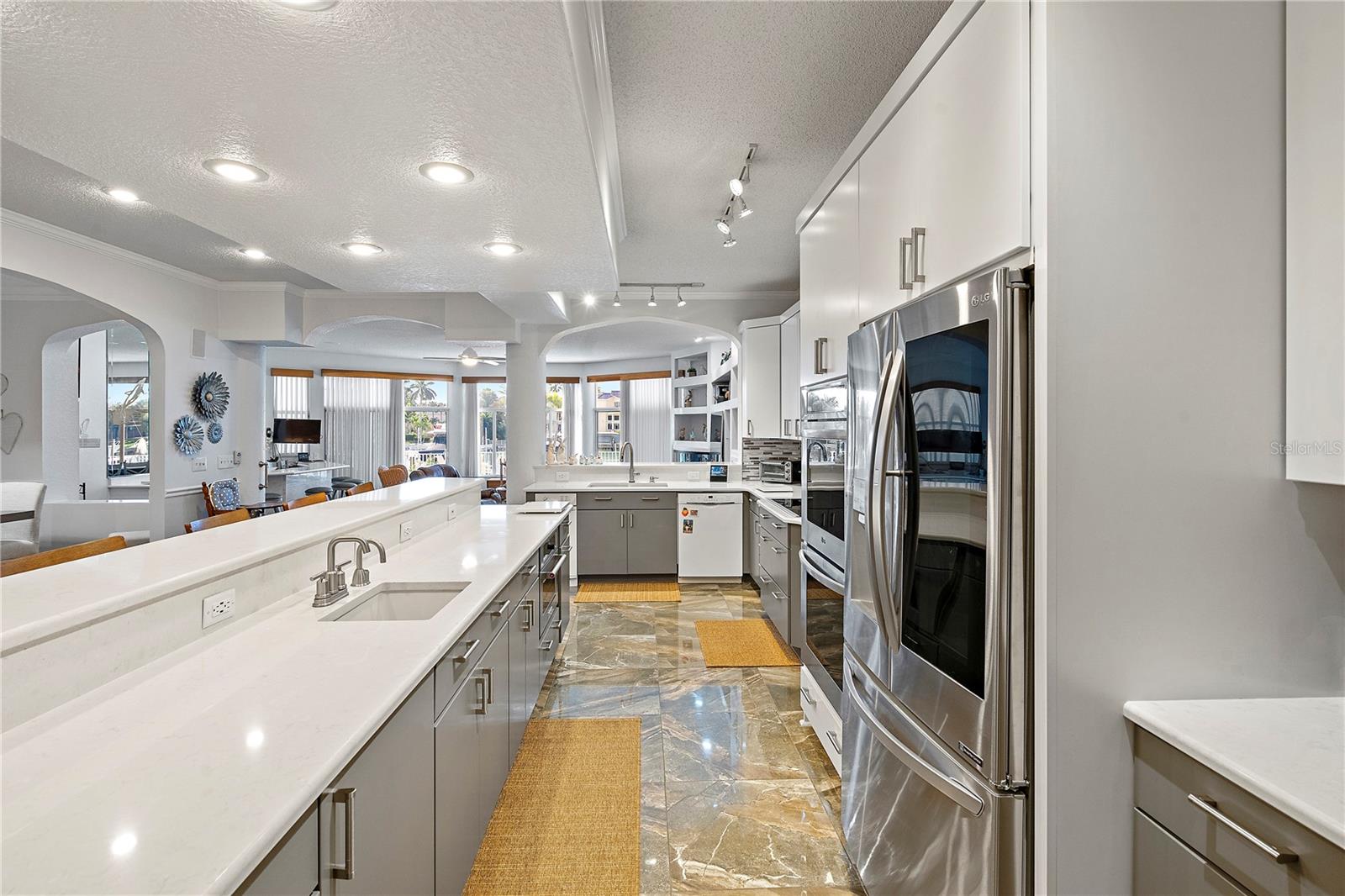 830 PINELLAS BAYWAY S, ST PETERSBURG, FL, 33715