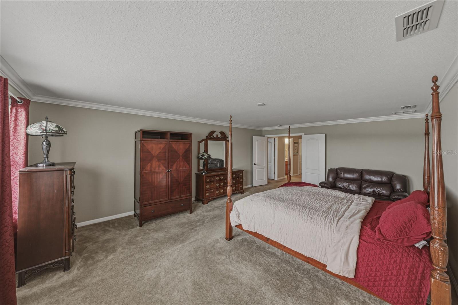 10661 PICTORIAL PARK DR, TAMPA, FL, 33647