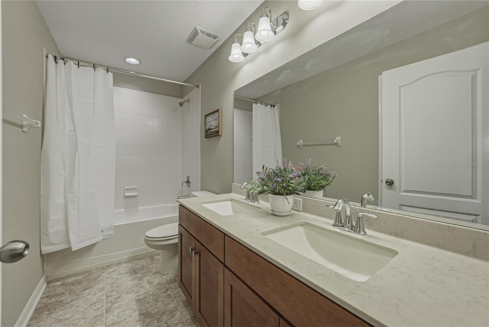 10661 PICTORIAL PARK DR, TAMPA, FL, 33647