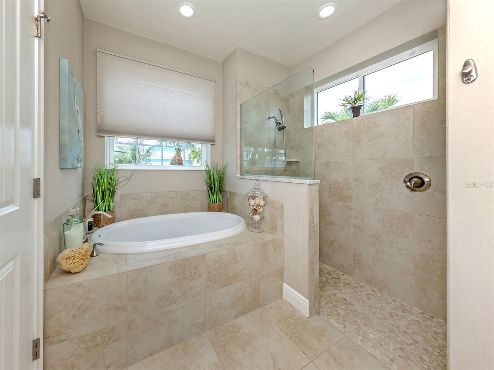 18060 WOODEN SKIFF CT, NOKOMIS, FL, 34275