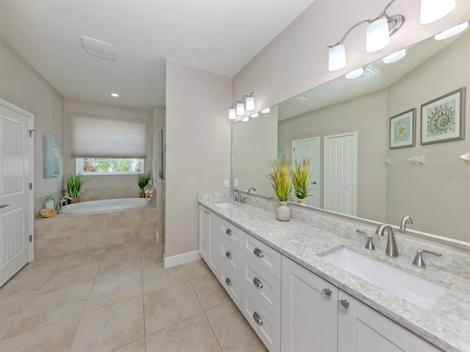 18060 WOODEN SKIFF CT, NOKOMIS, FL, 34275