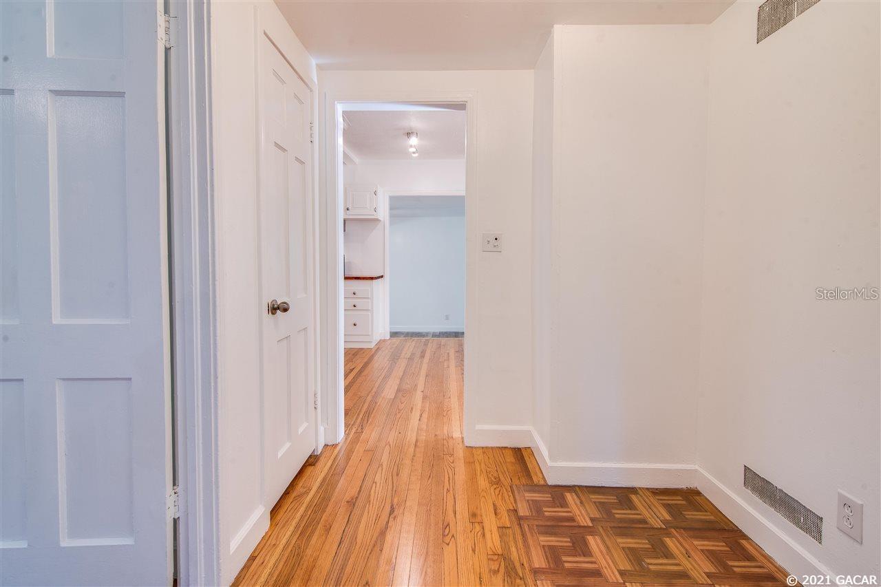 1028 NE 7TH AVE, GAINESVILLE, FL, 32601