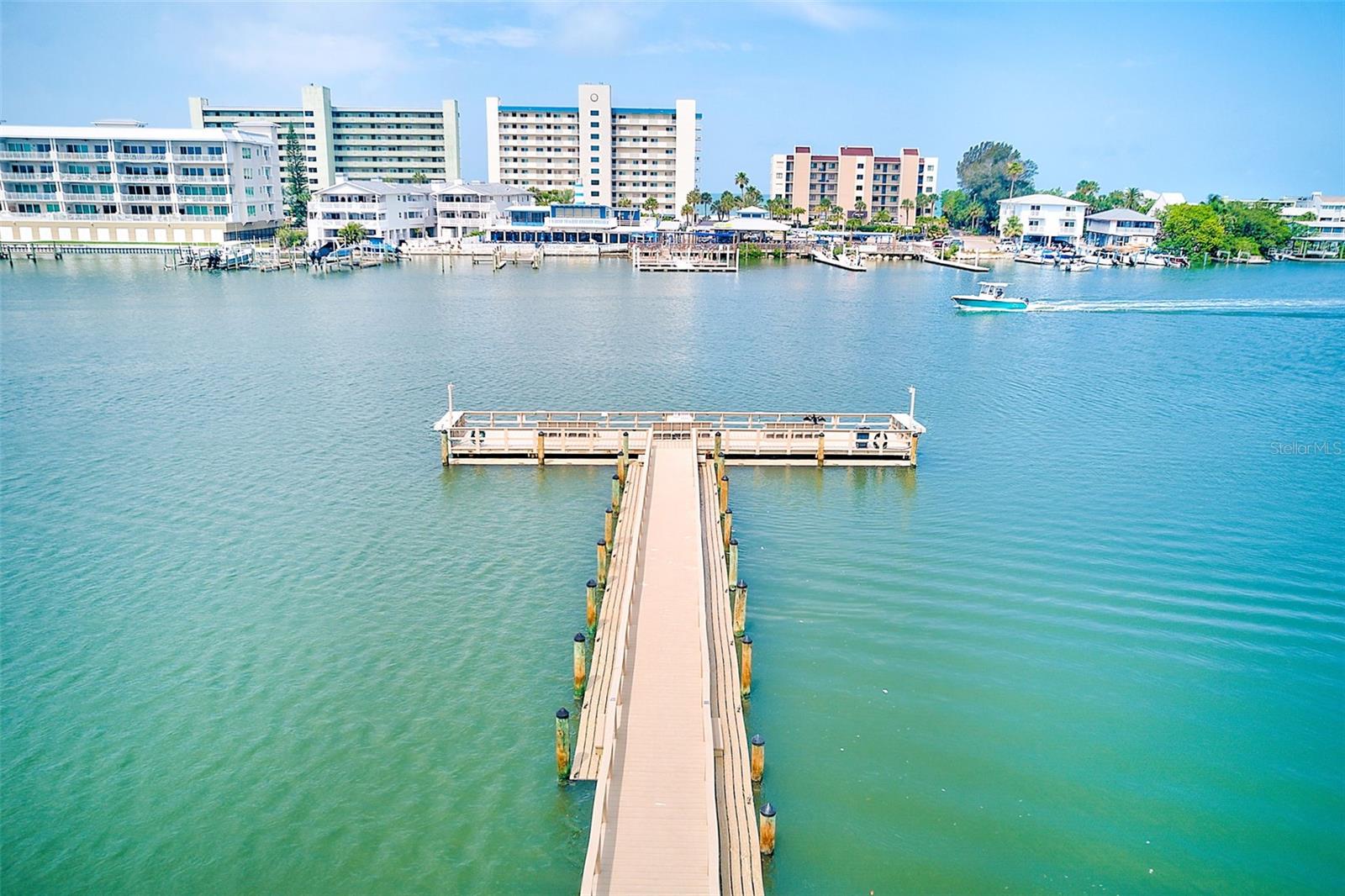 14901 SOVEREIGN DR, LARGO, FL, 33774