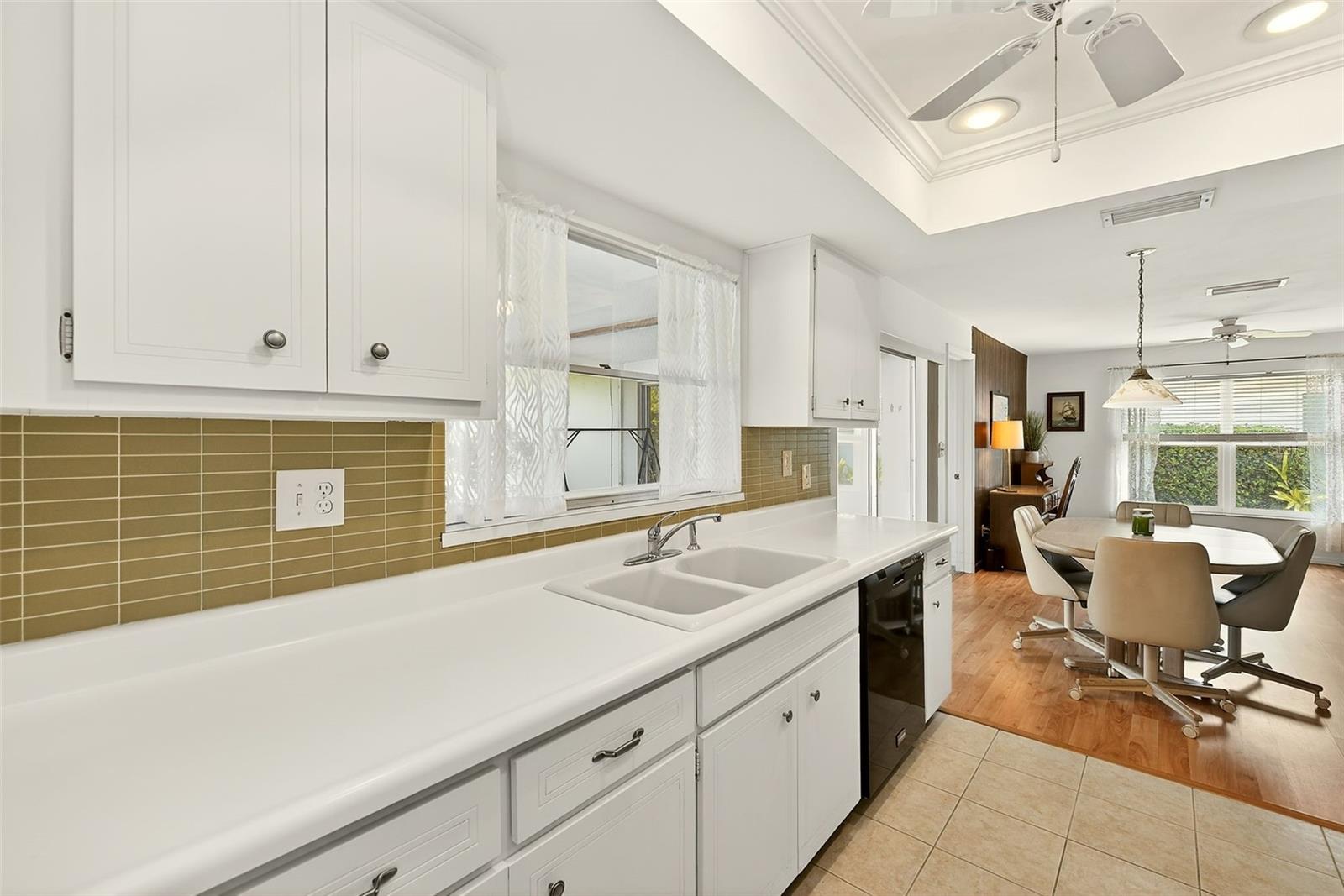 14901 SOVEREIGN DR, LARGO, FL, 33774