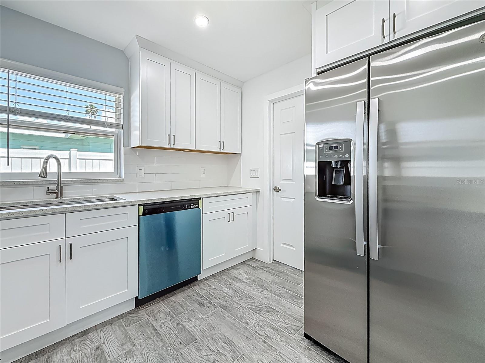 3768 ARKANSAS AVE NE, ST PETERSBURG, FL, 33703