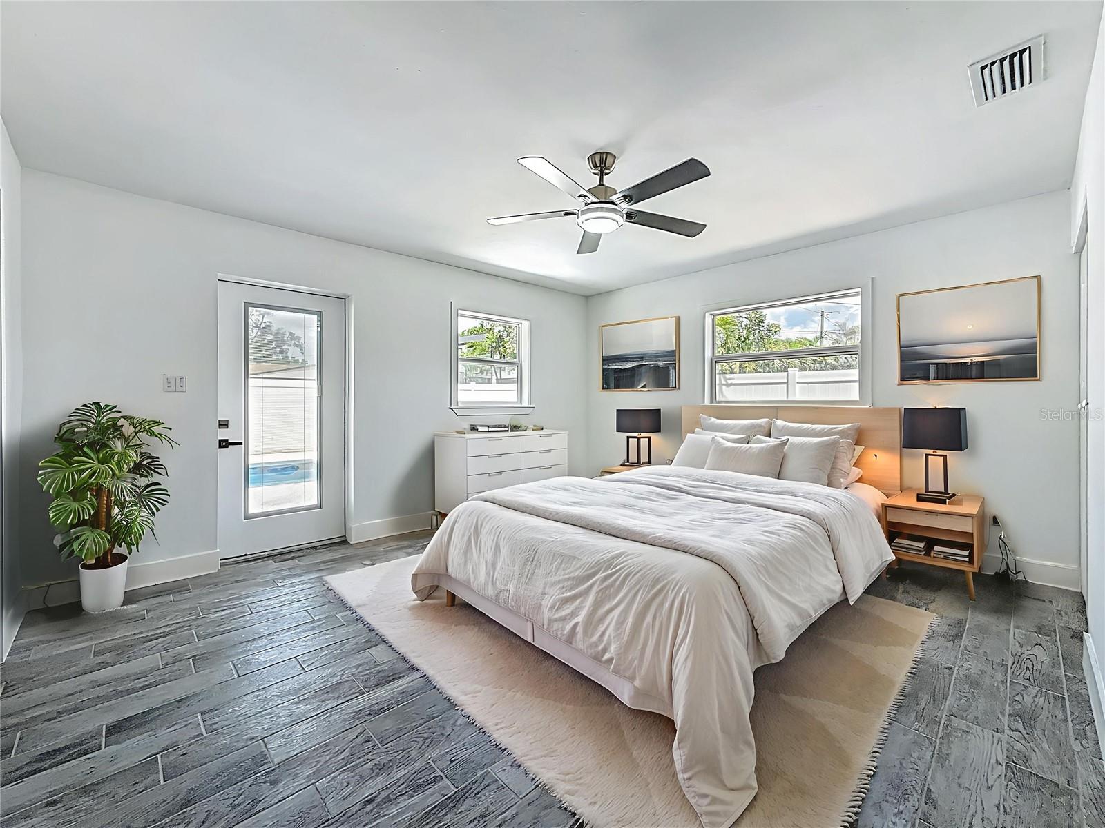 3768 ARKANSAS AVE NE, ST PETERSBURG, FL, 33703