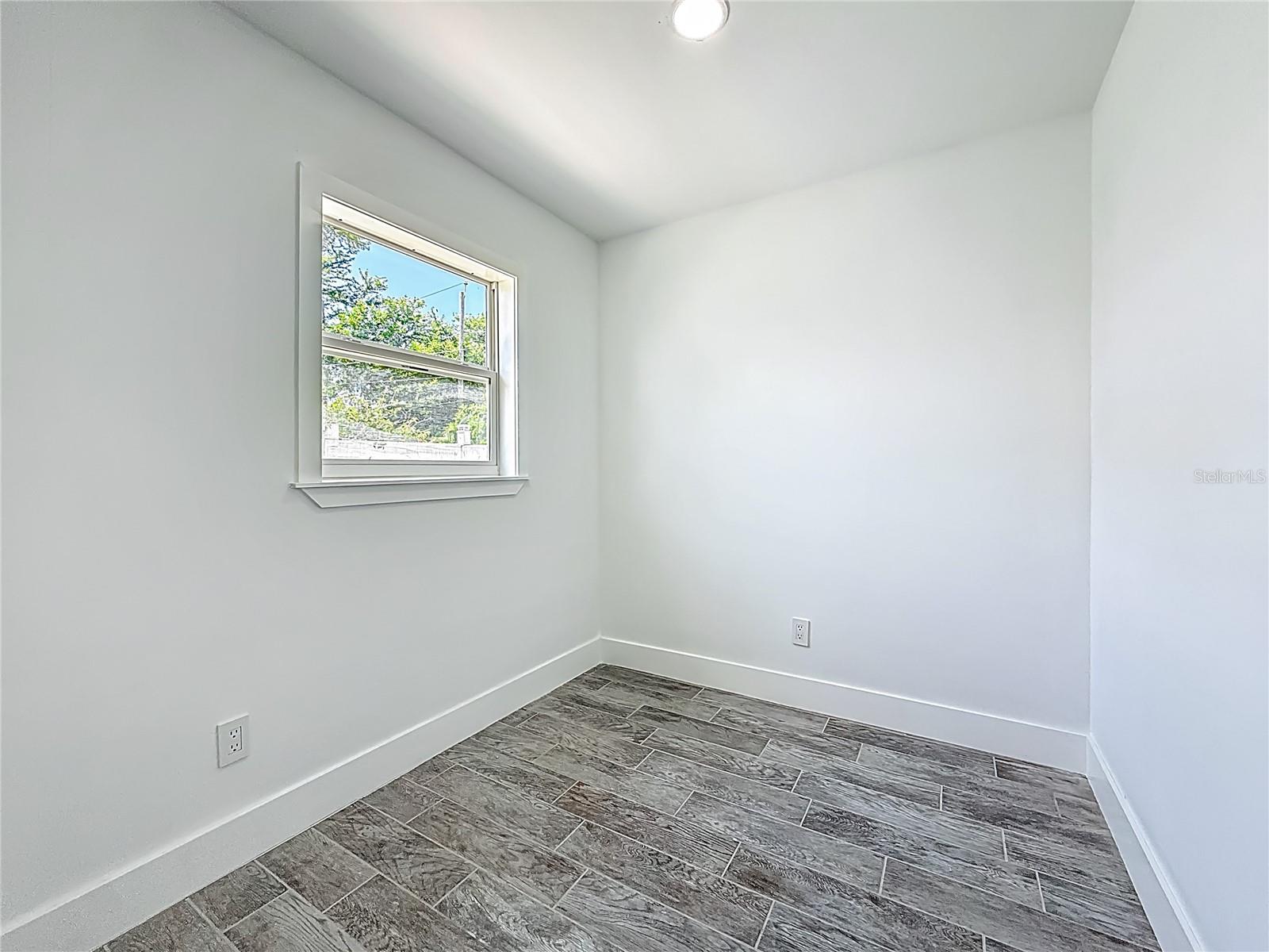 3768 ARKANSAS AVE NE, ST PETERSBURG, FL, 33703