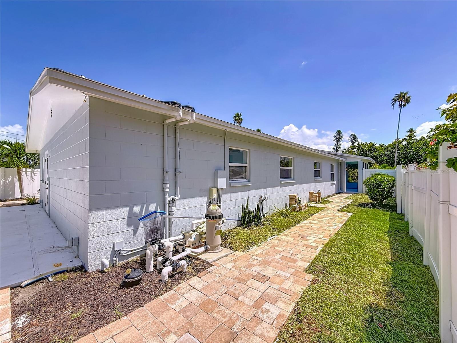 3768 ARKANSAS AVE NE, ST PETERSBURG, FL, 33703