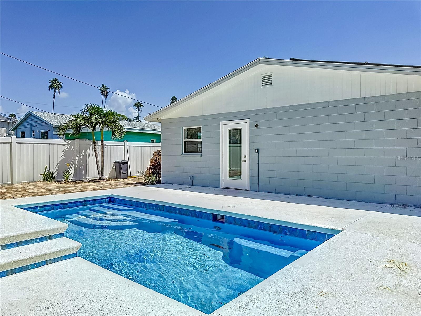 3768 ARKANSAS AVE NE, ST PETERSBURG, FL, 33703