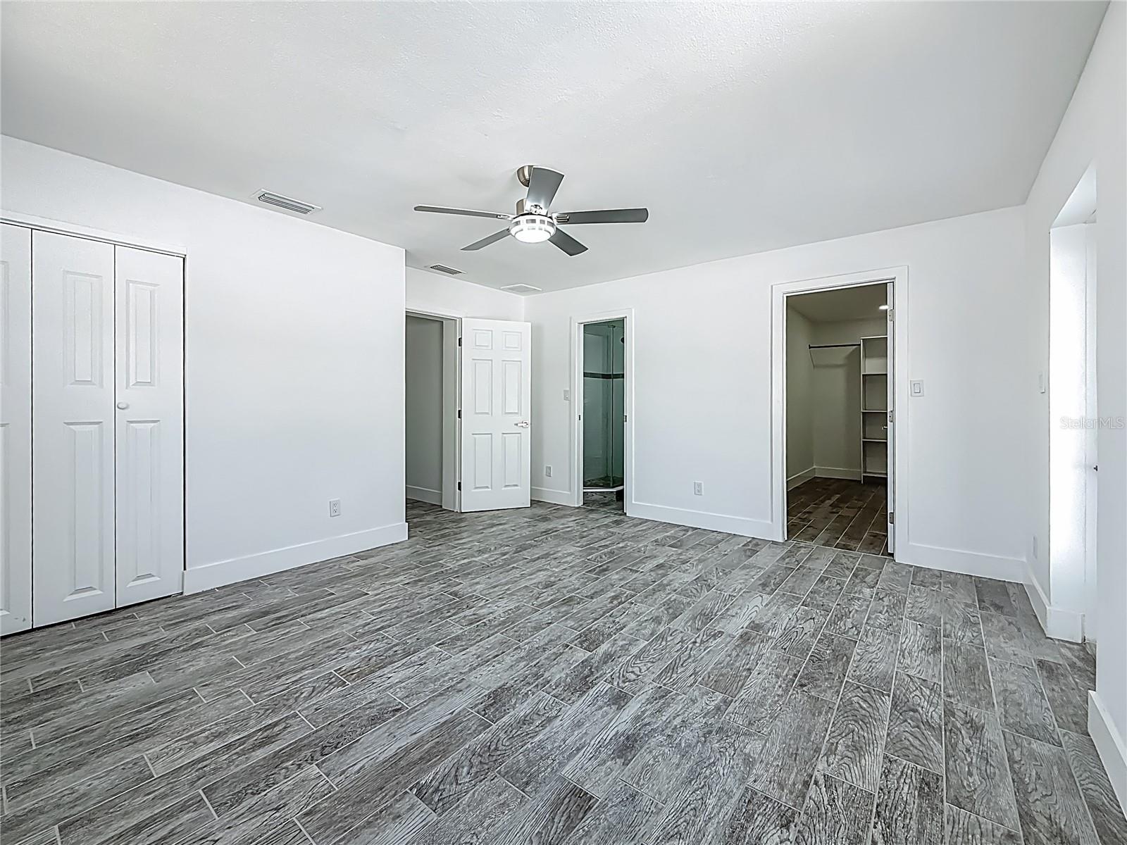 3768 ARKANSAS AVE NE, ST PETERSBURG, FL, 33703