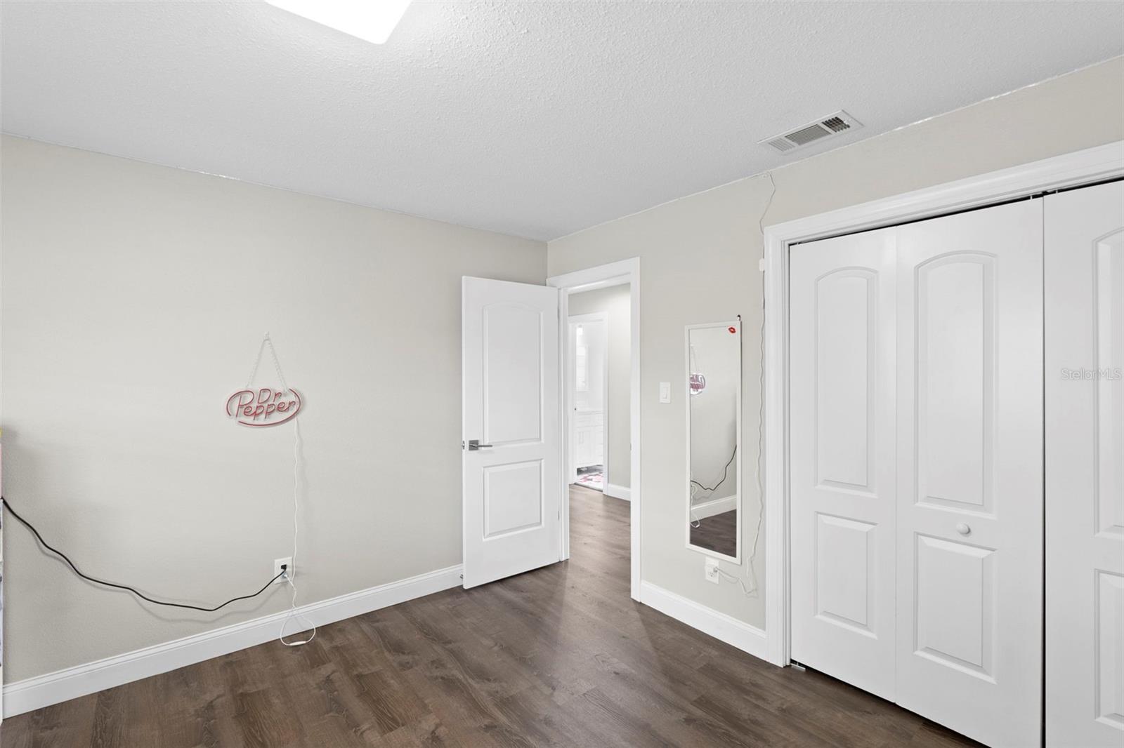 10525 HOMESTEAD DR, TAMPA, FL, 33618
