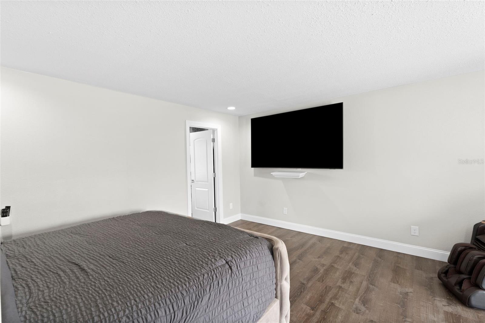 10525 HOMESTEAD DR, TAMPA, FL, 33618