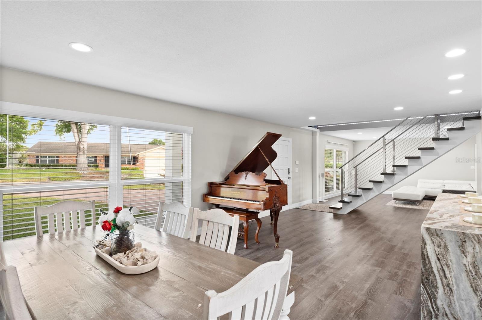 10525 HOMESTEAD DR, TAMPA, FL, 33618