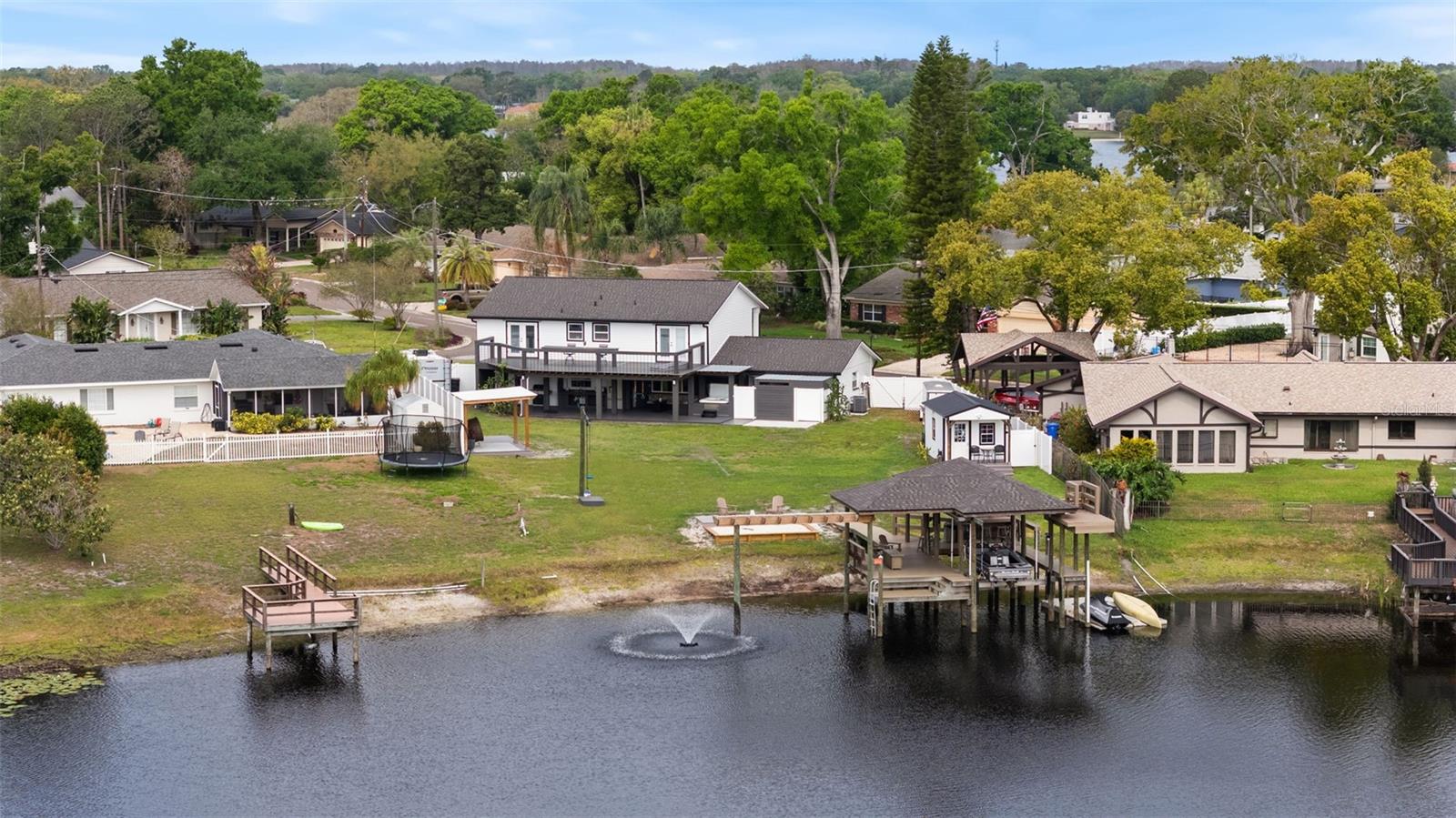 10525 HOMESTEAD DR, TAMPA, FL, 33618
