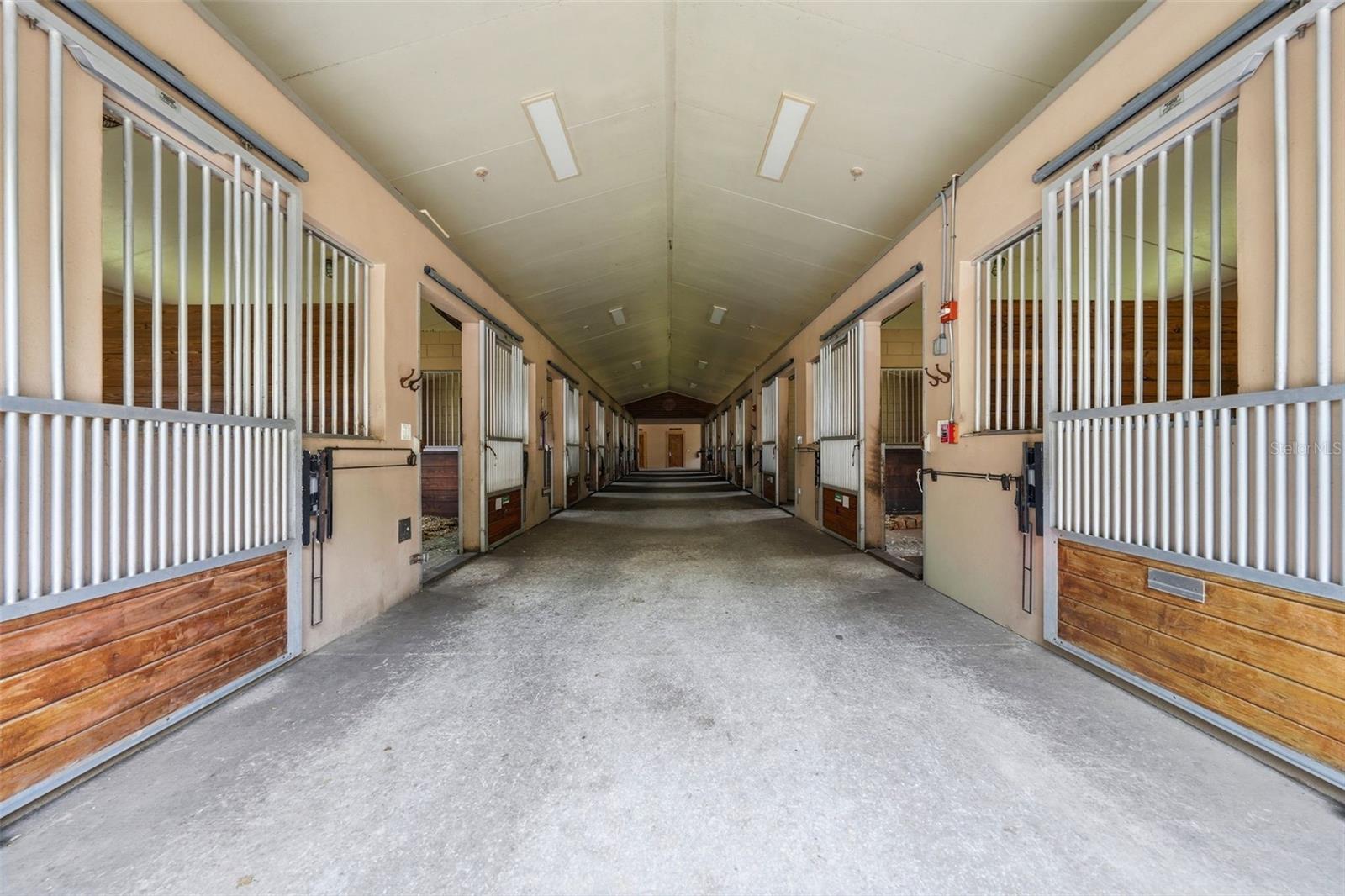 2020 HAAS RD, APOPKA, FL, 32712