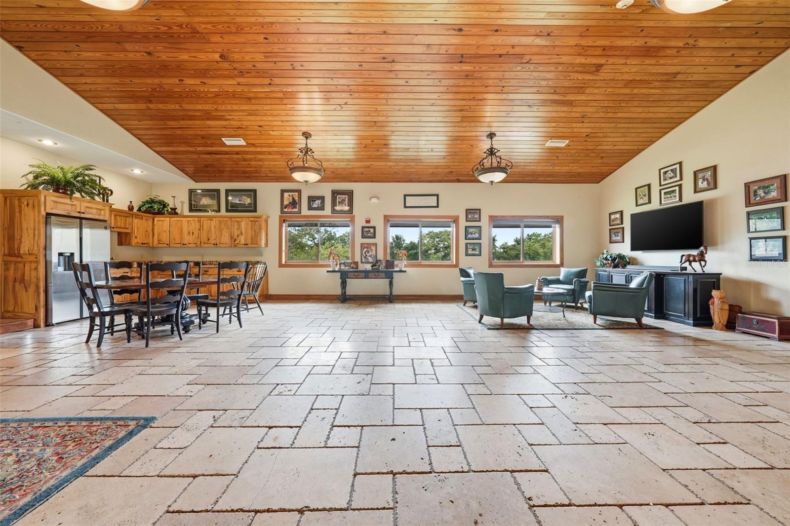 2020 HAAS RD, APOPKA, FL, 32712