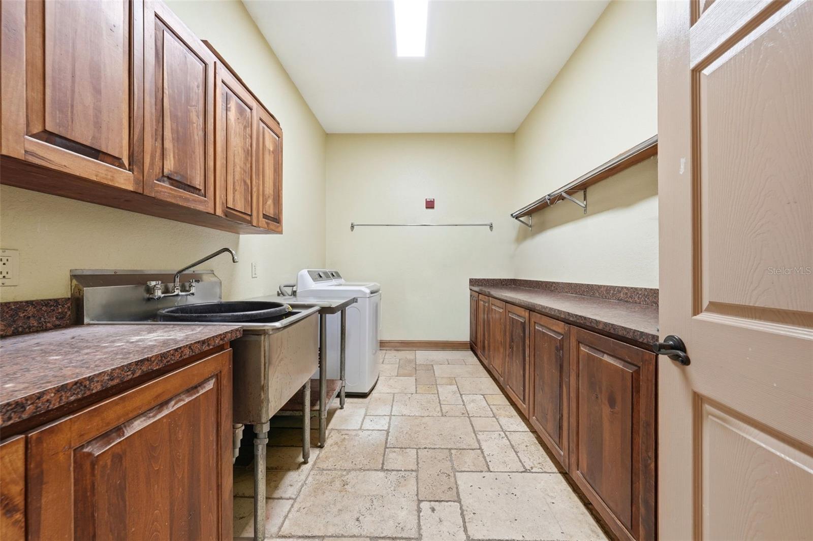 2020 HAAS RD, APOPKA, FL, 32712