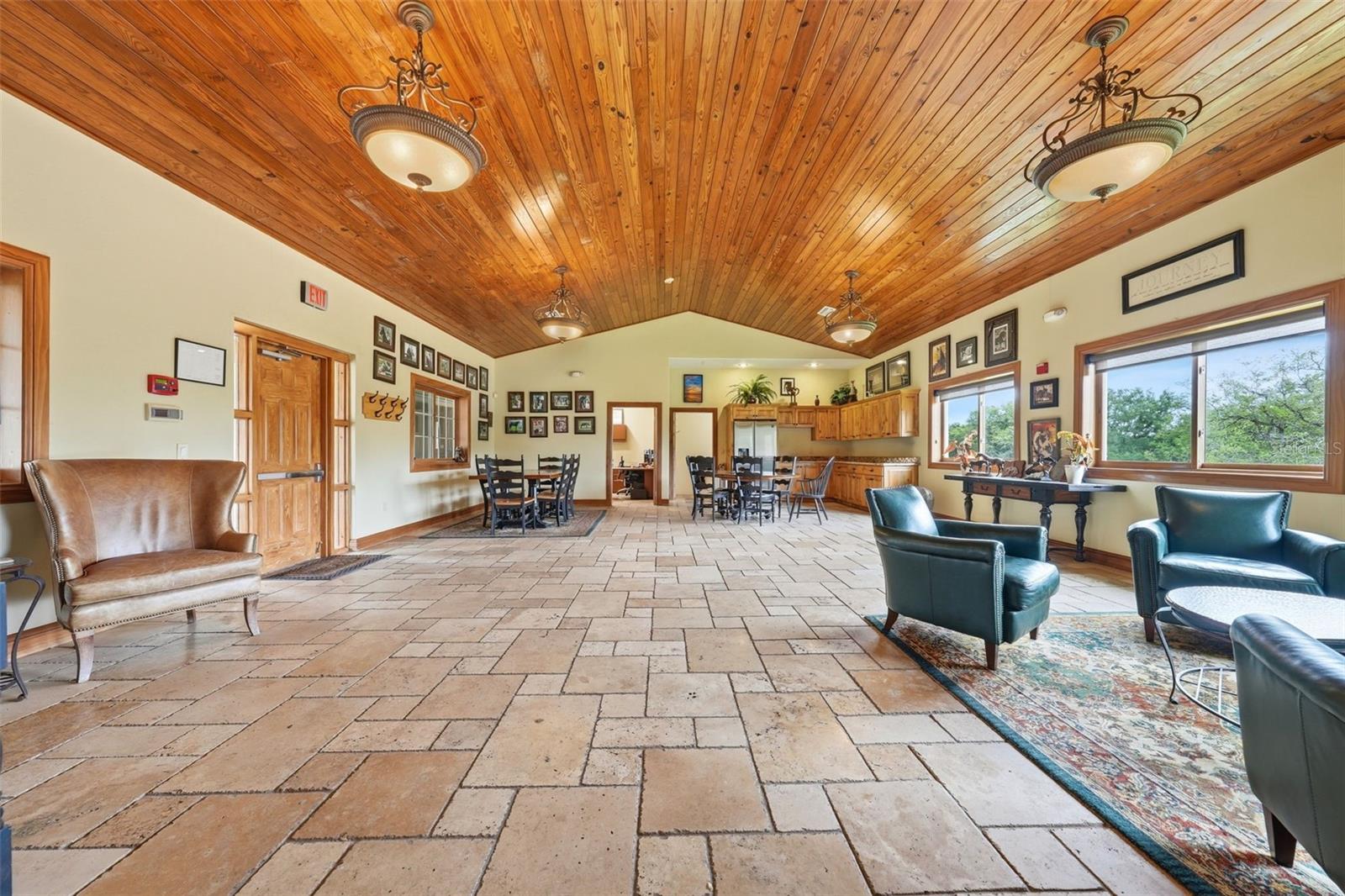 2020 HAAS RD, APOPKA, FL, 32712