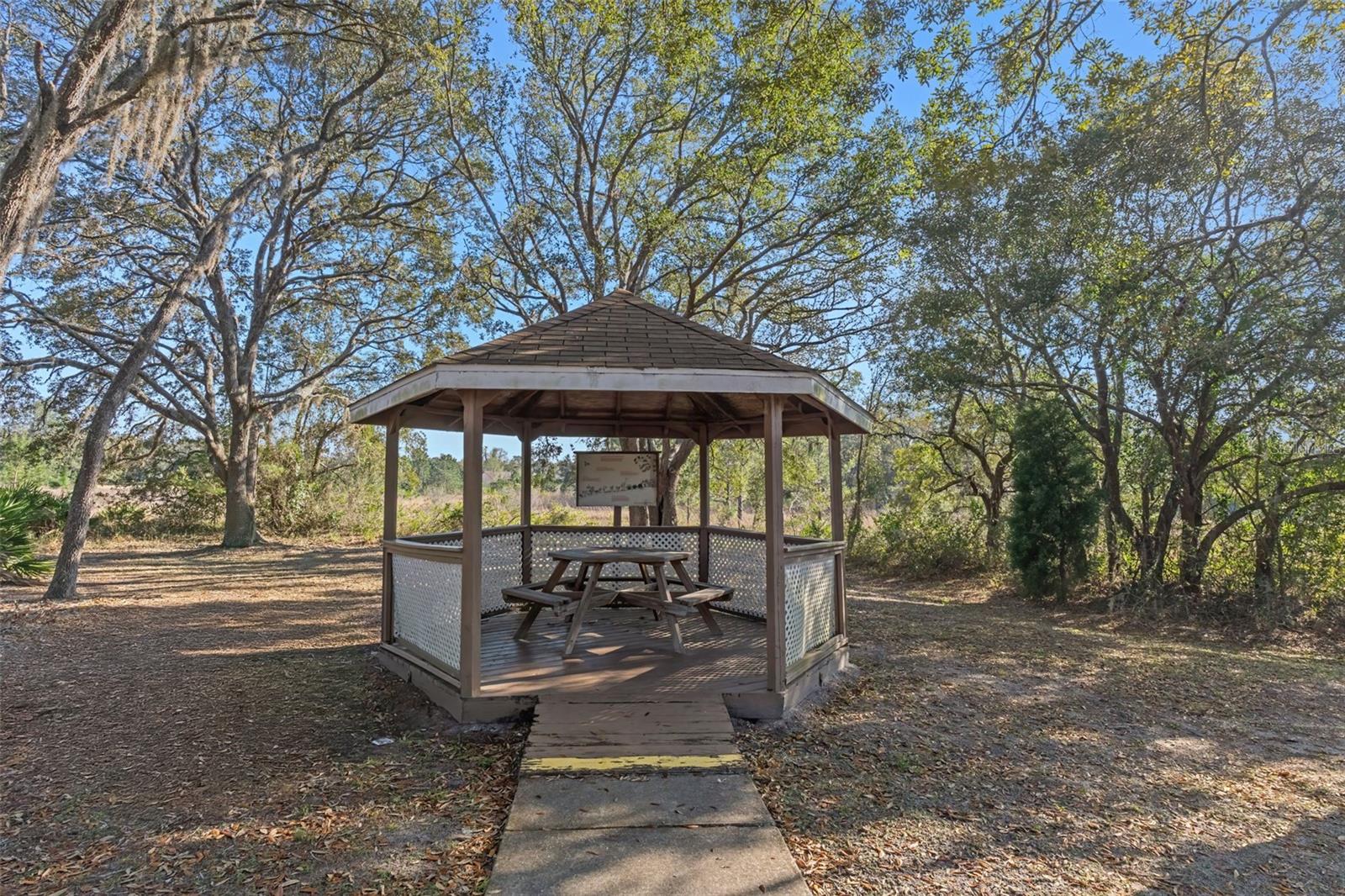 10130 LAZY DAYS CT, WEEKI WACHEE, FL, 34613