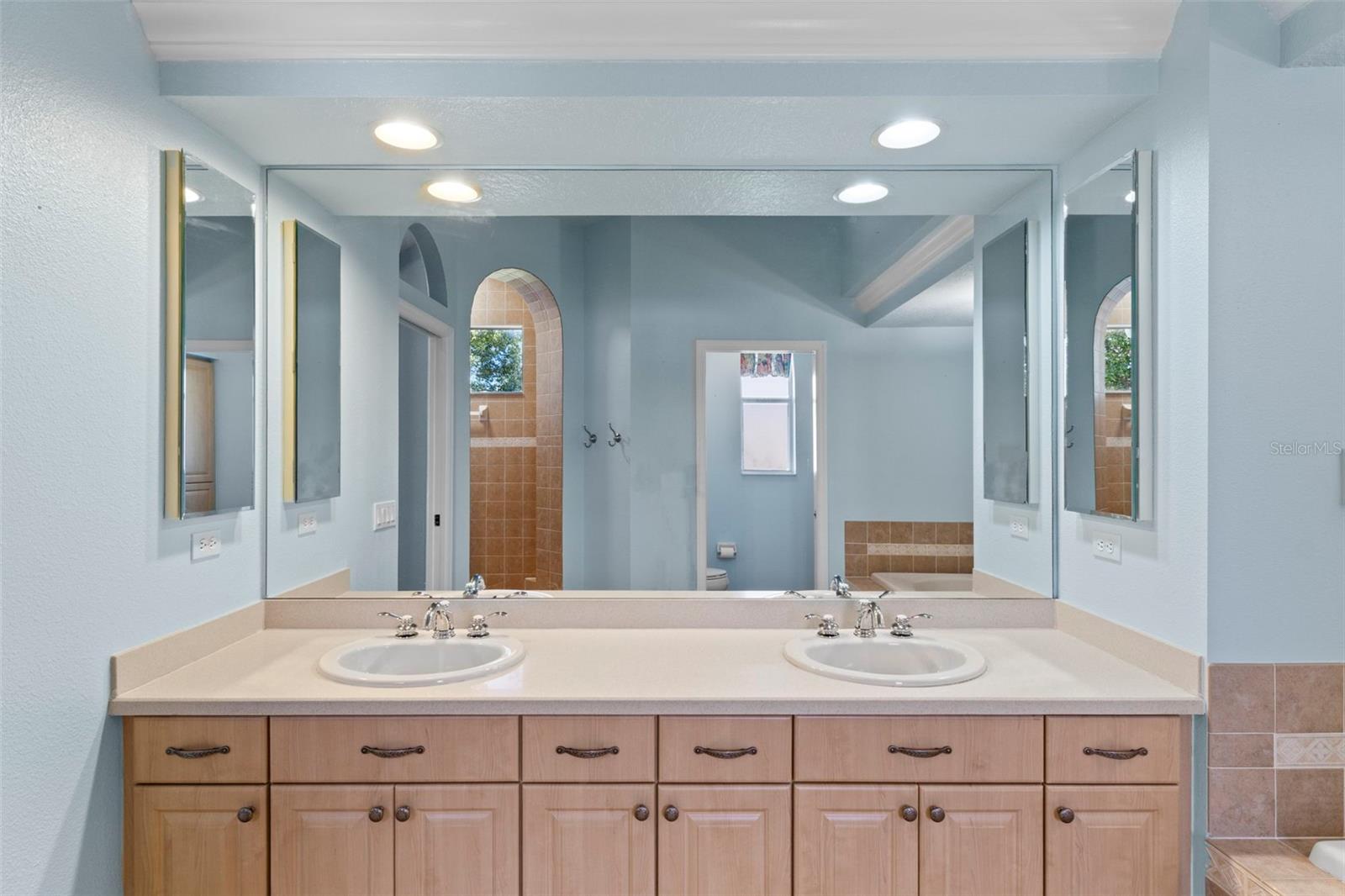 10130 LAZY DAYS CT, WEEKI WACHEE, FL, 34613