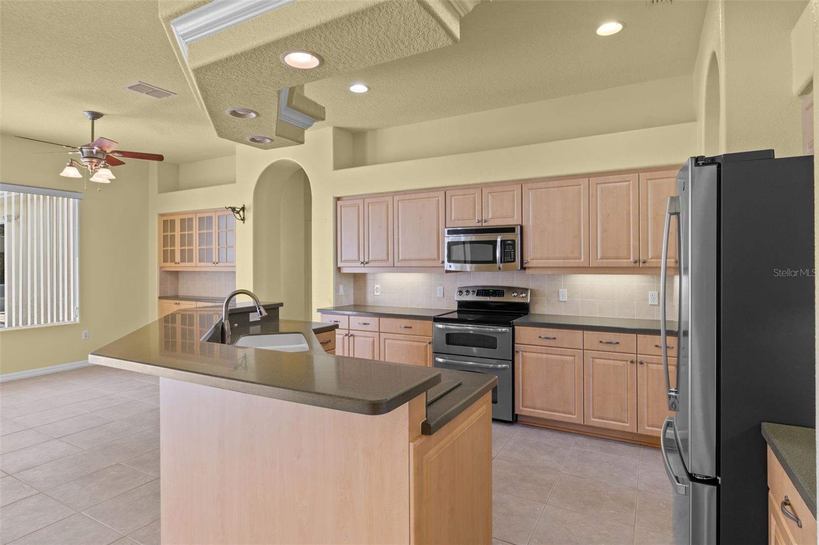 10130 LAZY DAYS CT, WEEKI WACHEE, FL, 34613