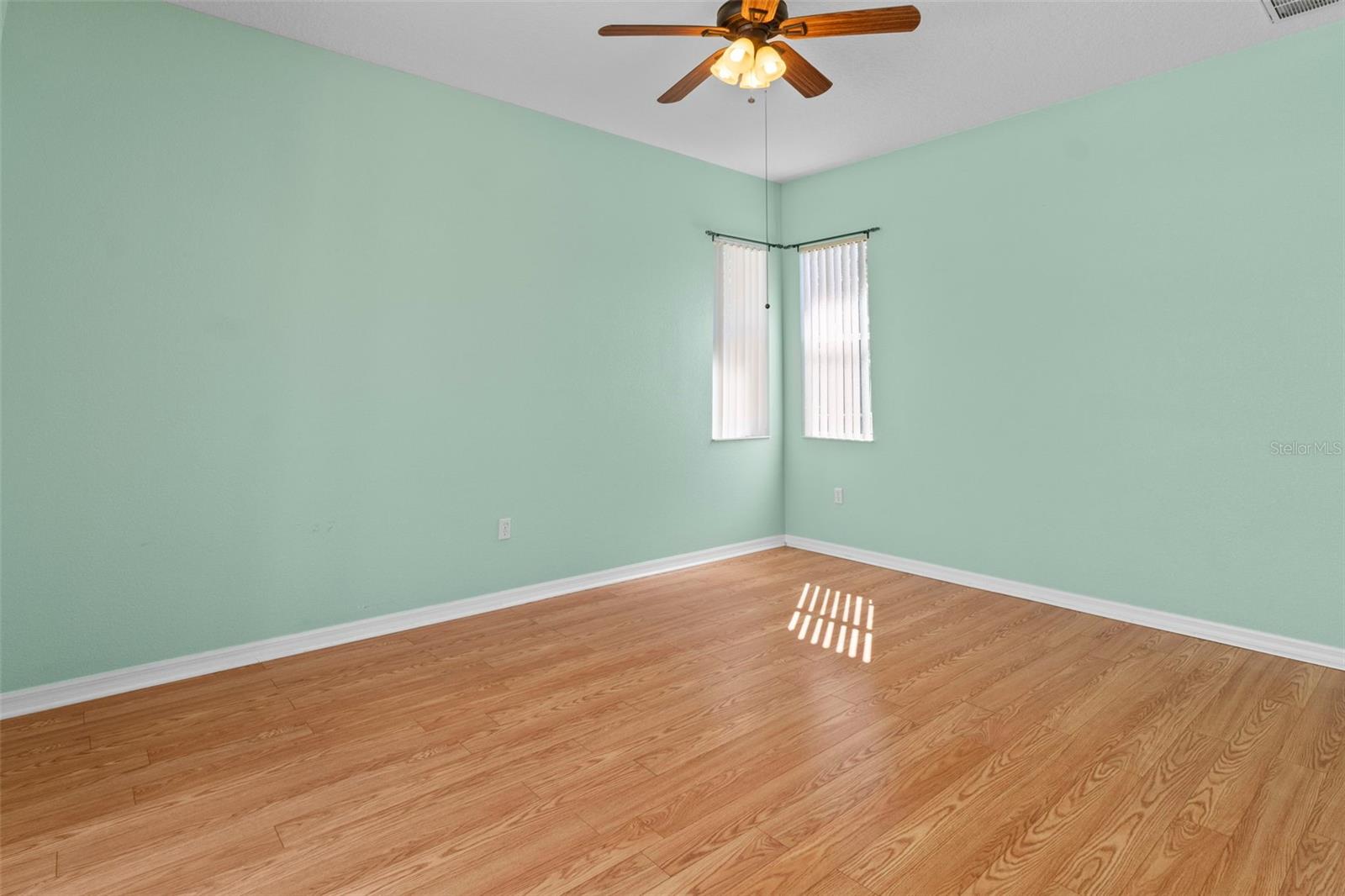 10130 LAZY DAYS CT, WEEKI WACHEE, FL, 34613