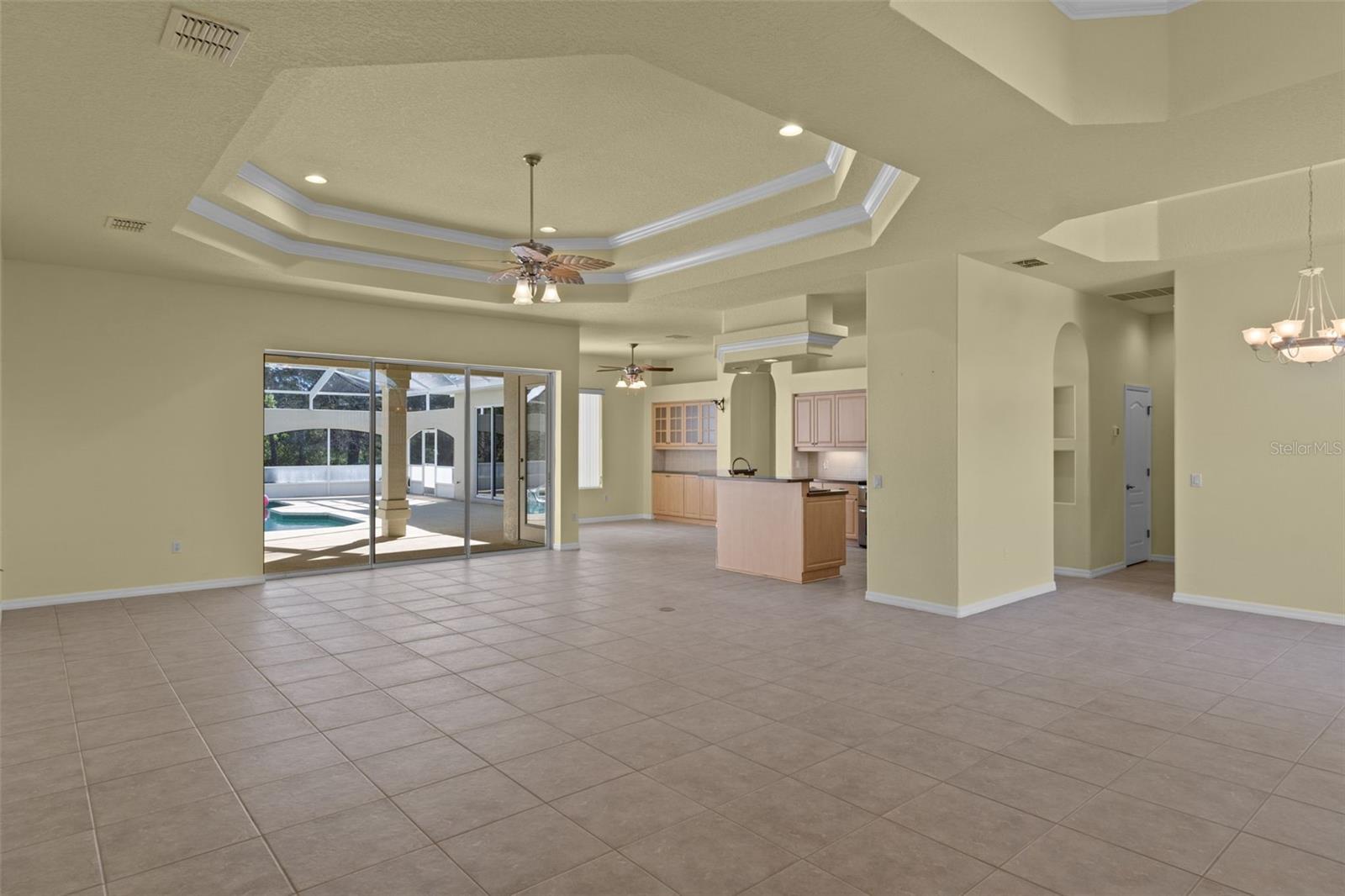 10130 LAZY DAYS CT, WEEKI WACHEE, FL, 34613