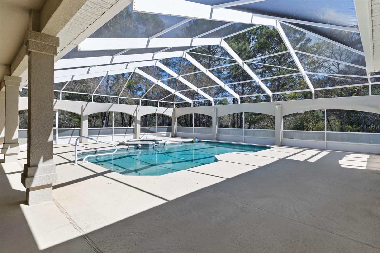 10130 LAZY DAYS CT, WEEKI WACHEE, FL, 34613