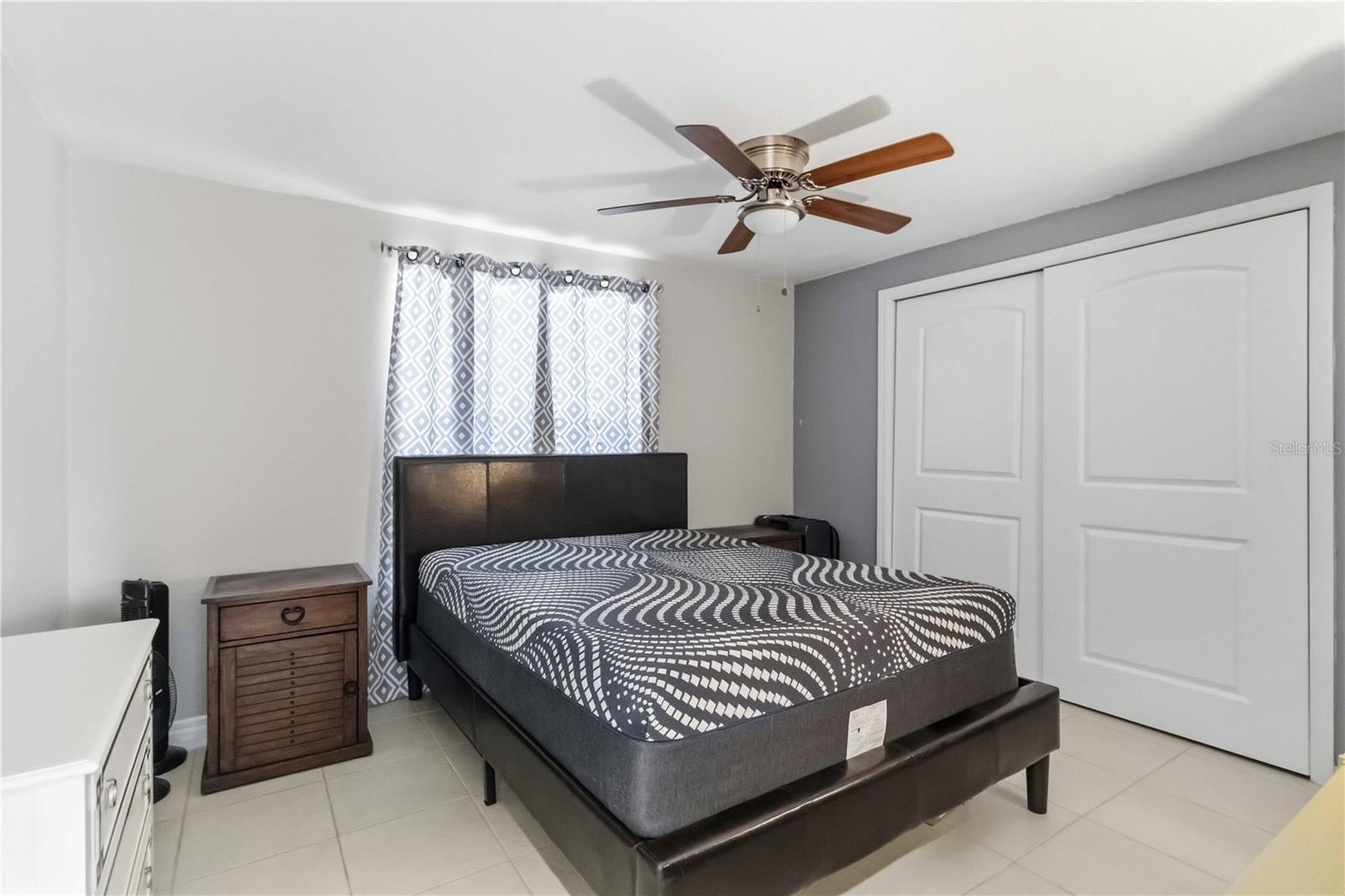 395 GULF BREEZE BLVD, VENICE, FL, 34293