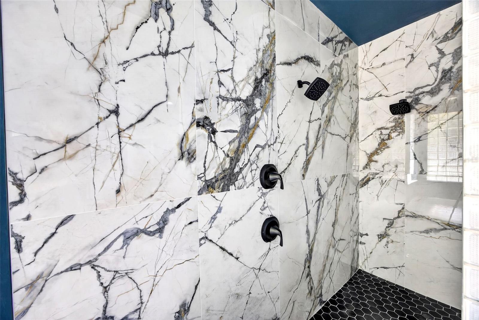 7214 HENDRY CREEK DR, FORT MYERS, FL, 33908