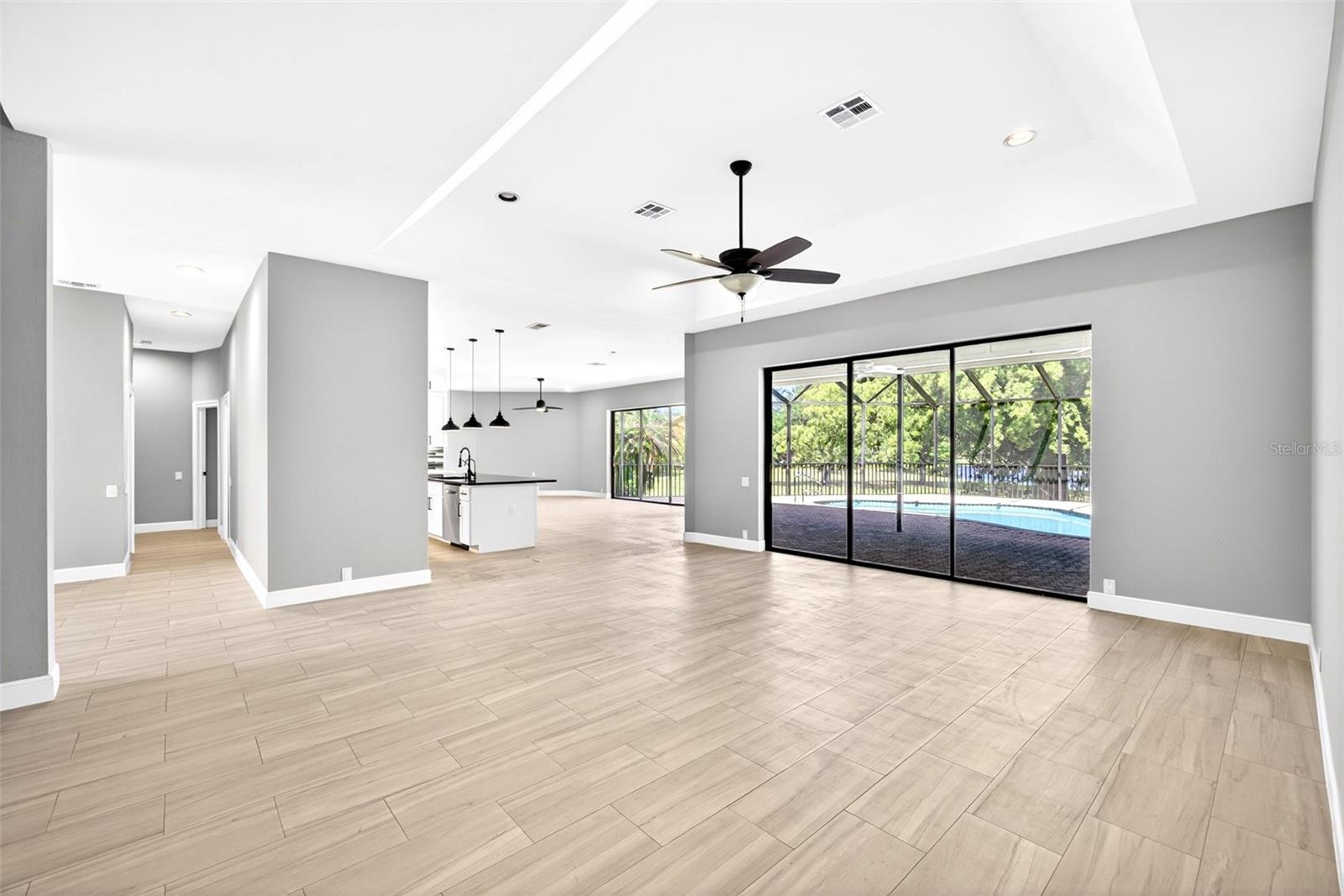 7214 HENDRY CREEK DR, FORT MYERS, FL, 33908