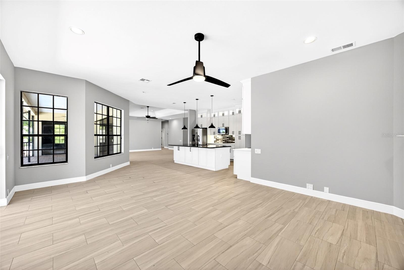 7214 HENDRY CREEK DR, FORT MYERS, FL, 33908